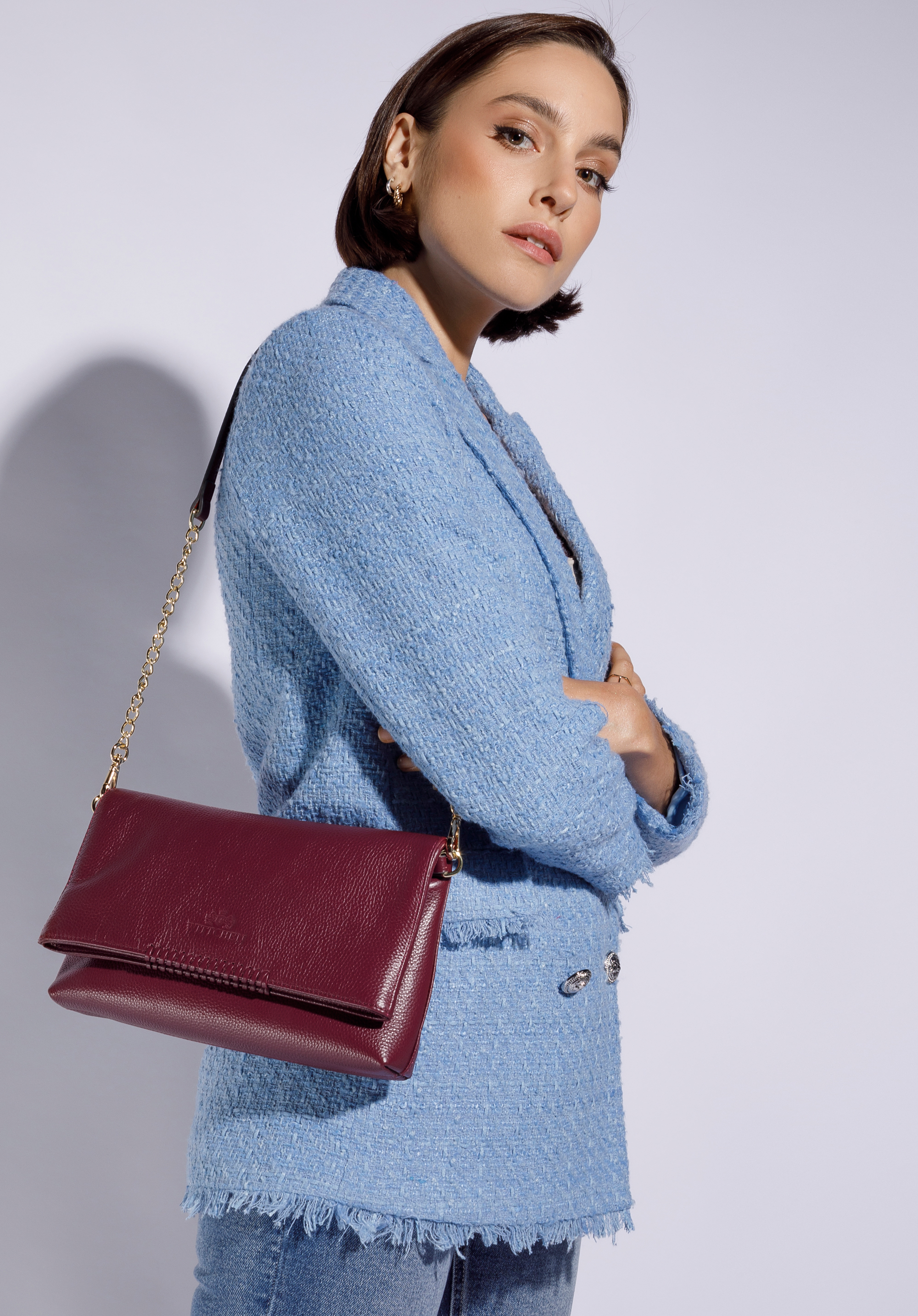 Damska listonoszka skórzana z rzemykiem