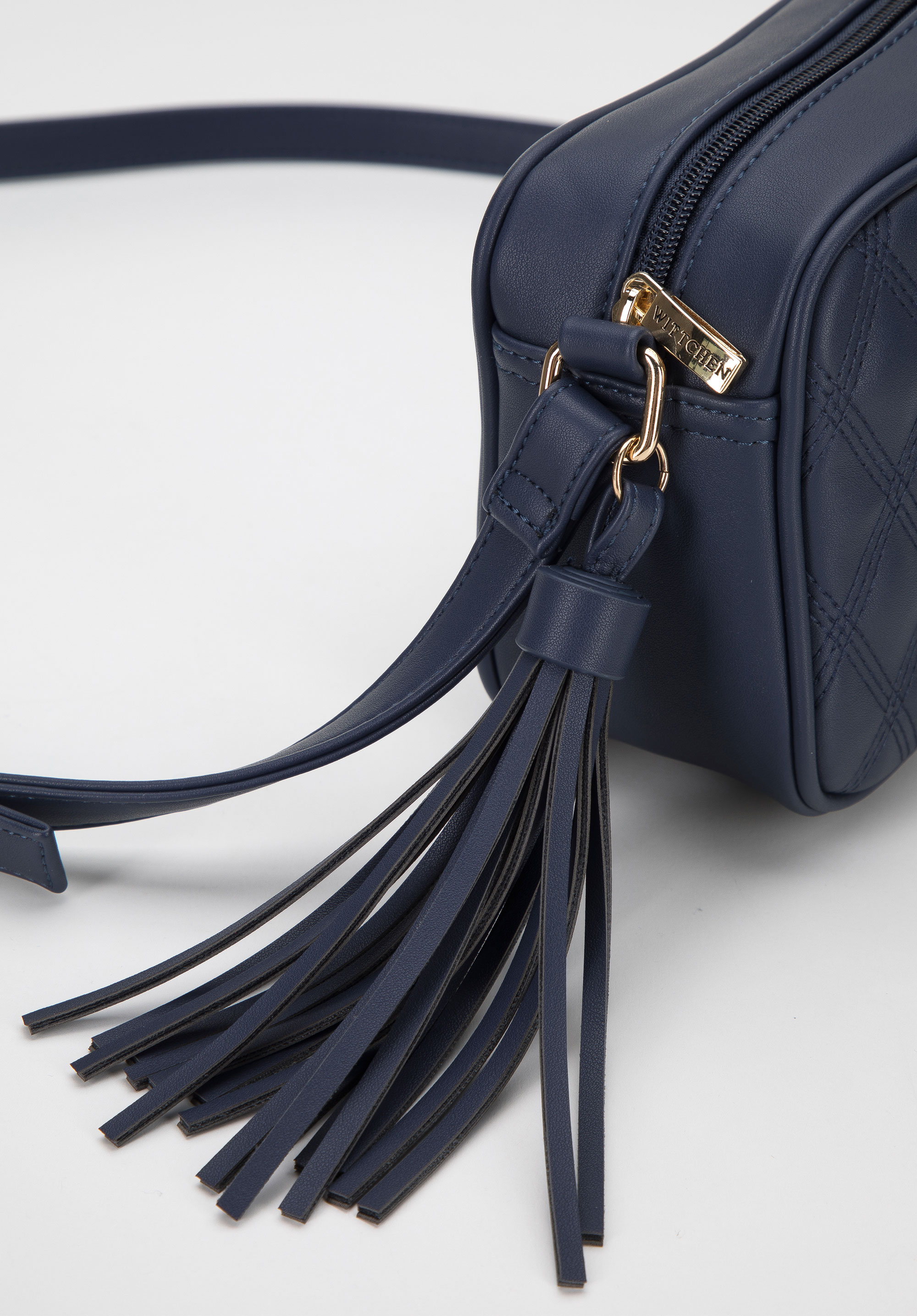 Damska listonoszka z pikowanej ekoskóry z chwostem