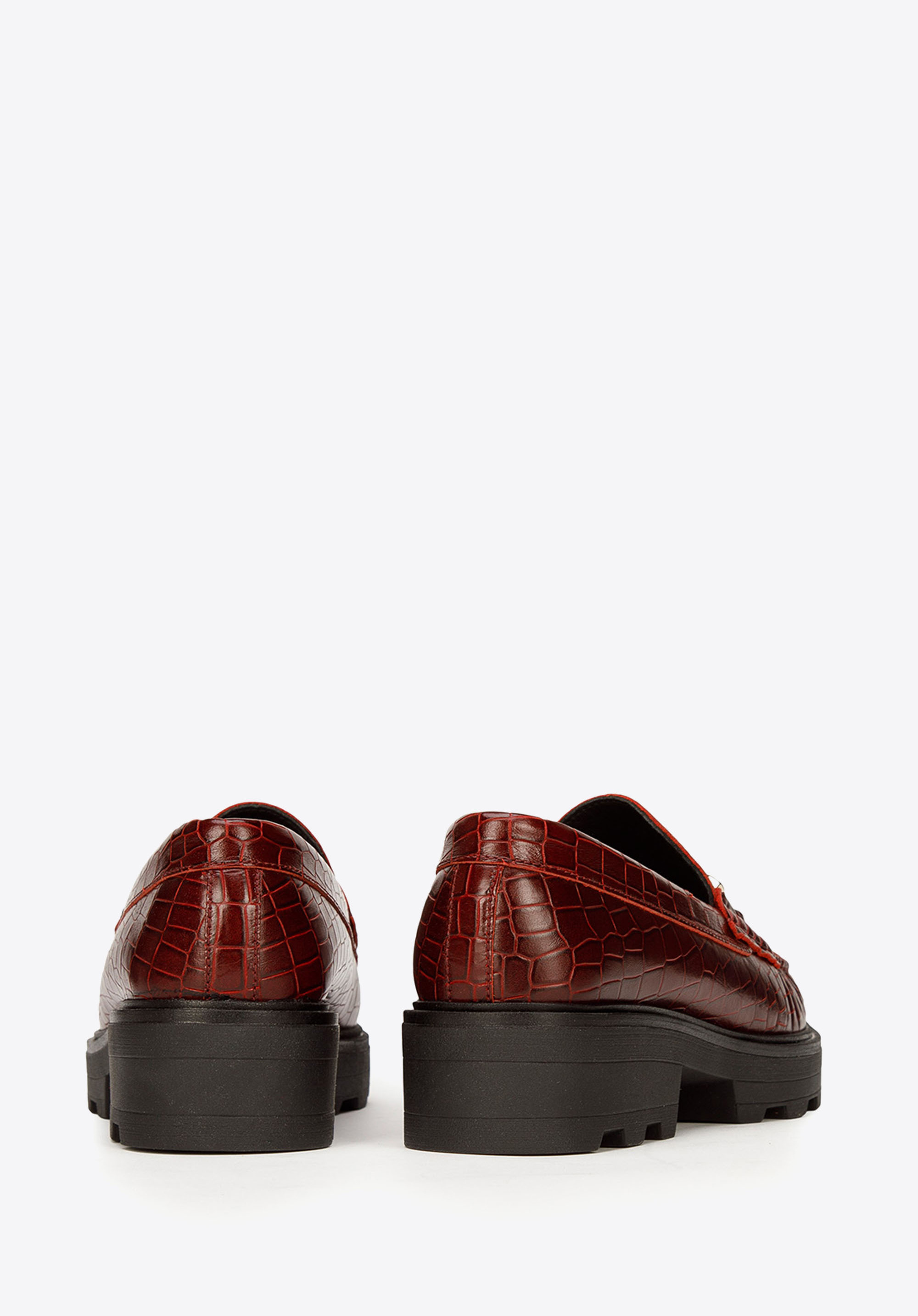 Damskie mokasyny skórzane z łańcuchem i na grubej podeszwie