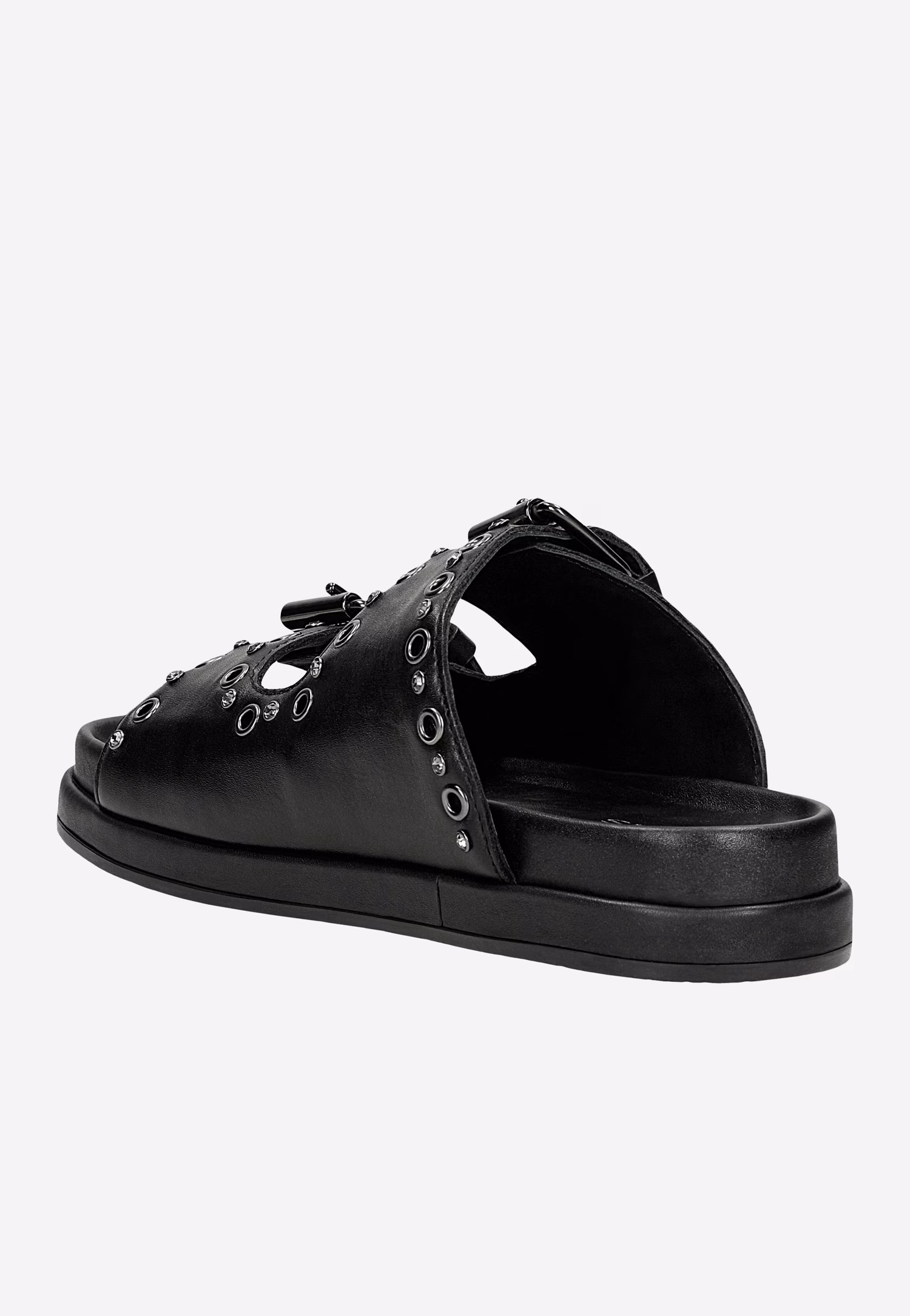 Czarne klapki ze skóry licowej z ozdobnymi nitami