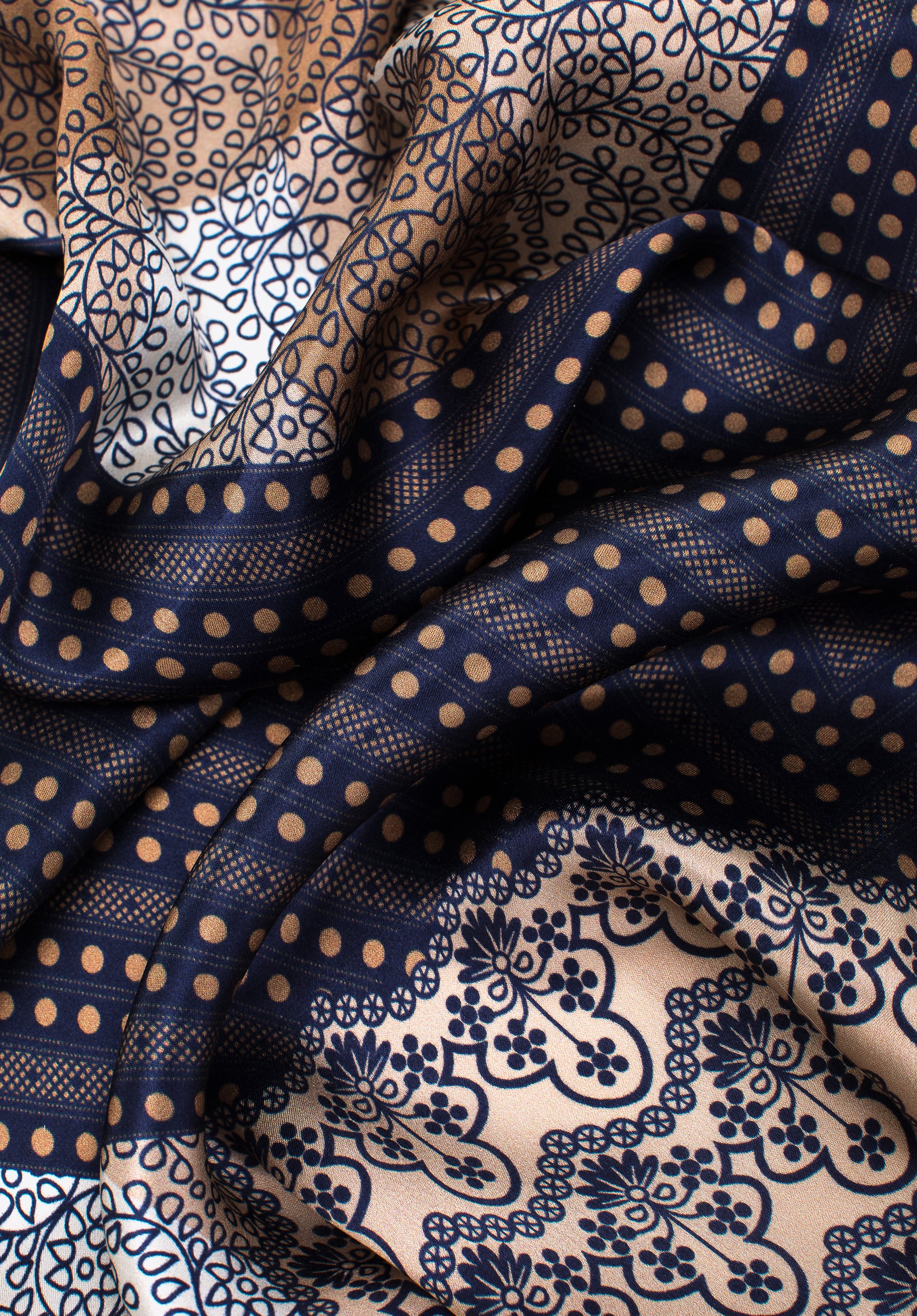 Damski szal z jedwabiu we wzory