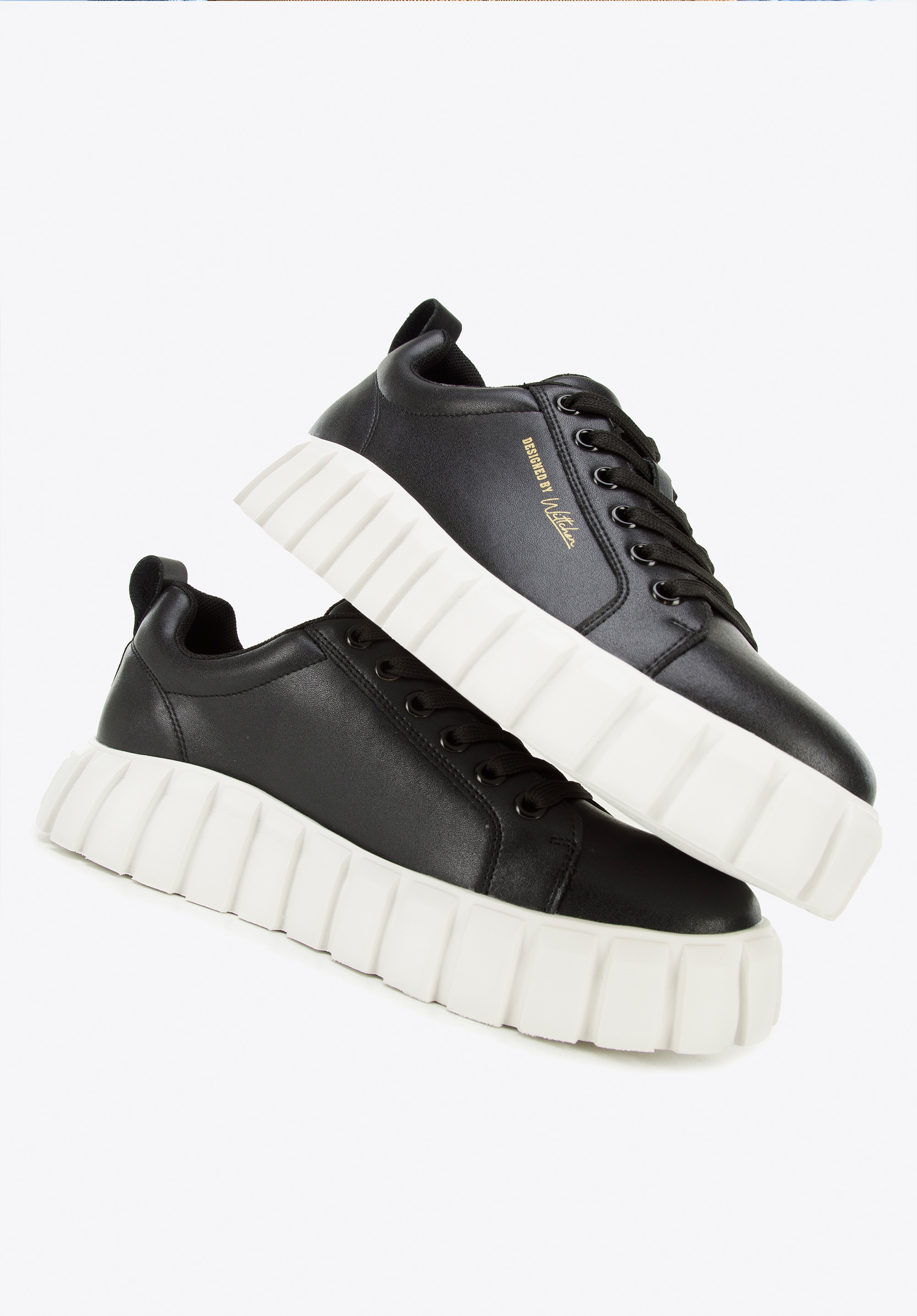 Damskie sneakersy ze skóry na grubej podeszwie