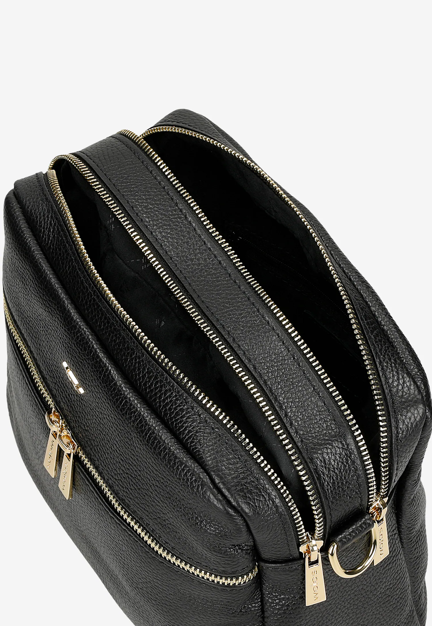 Mała czarna torebka skórzana z ozdobnymi zamkami