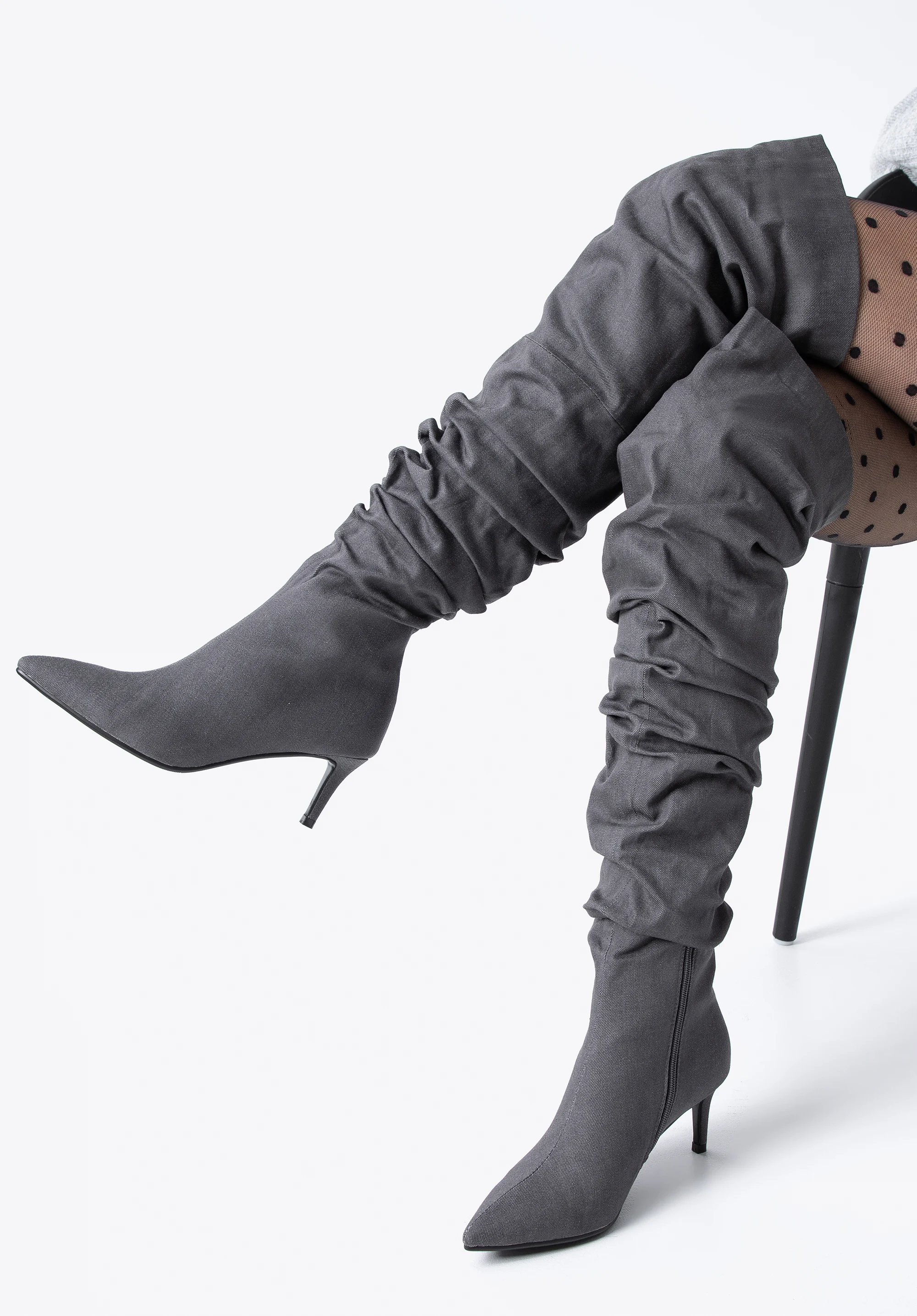 Damskie kozaki dżinsowe za kolano na obcasie