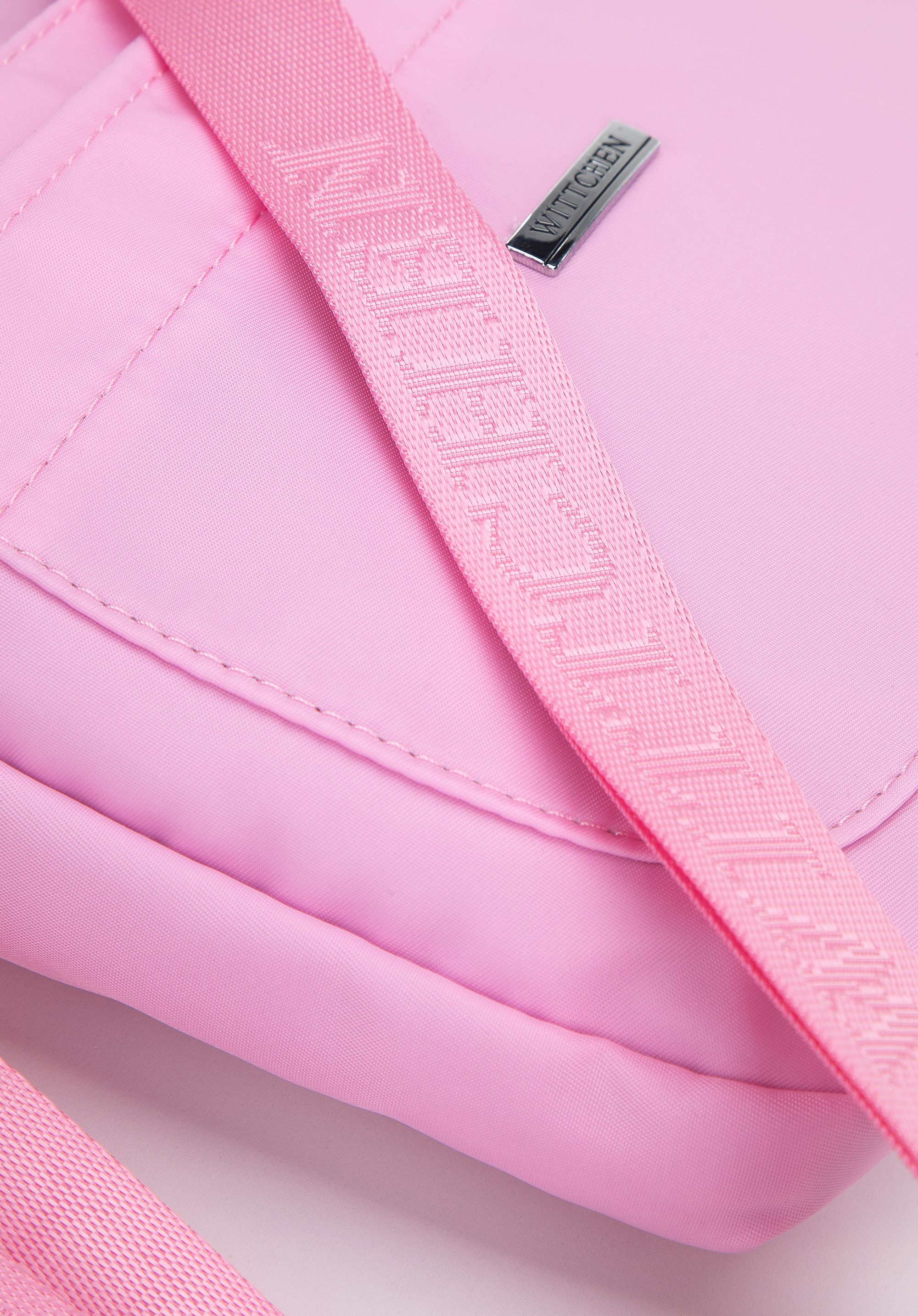 Damska listonoszka z nylonu z krytą kieszenią