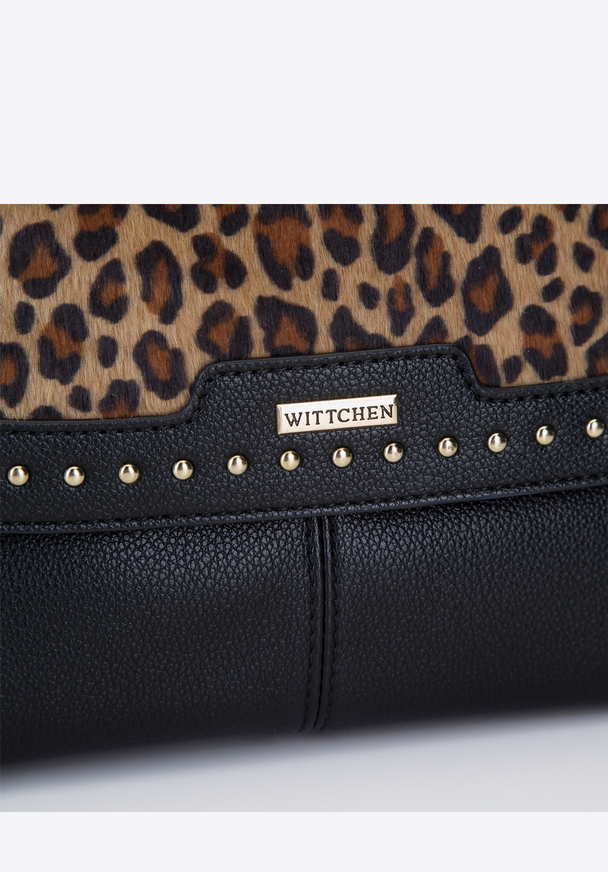 Damska listonoszka z klapą w motyw zwierzęcy