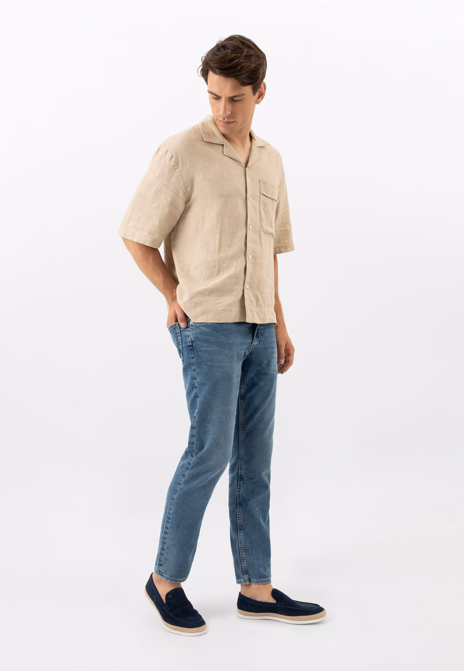 Jasnobrązowe mokasyny męskie z plecionym sznurkiem jutowym