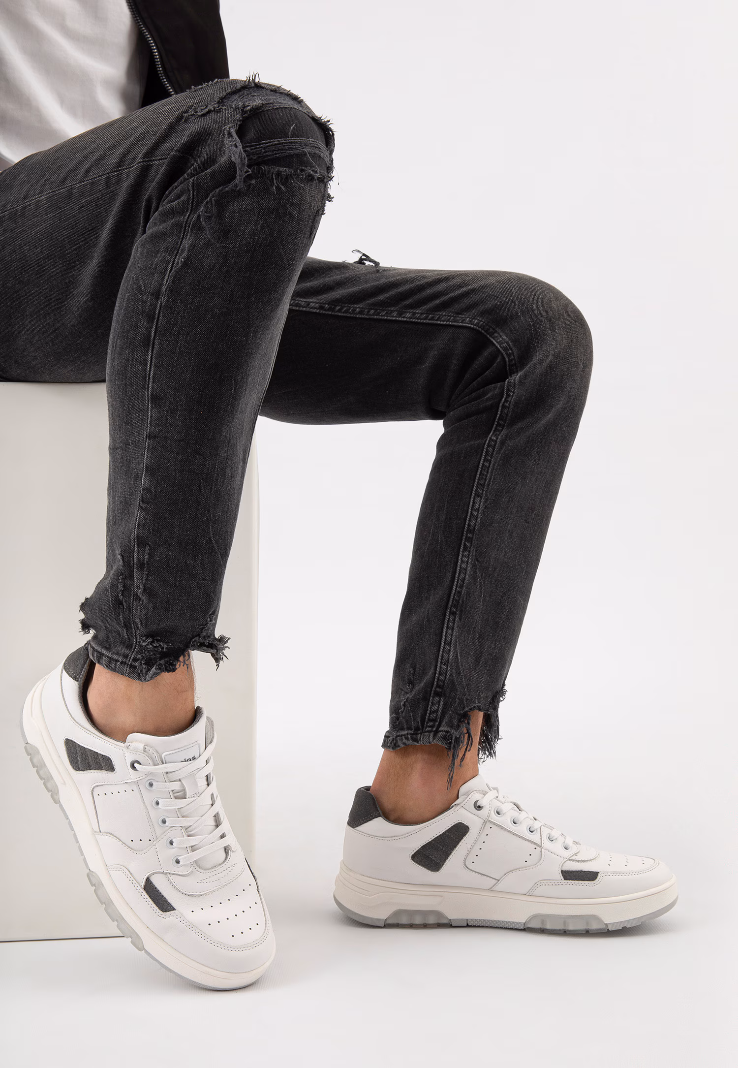 Biało-popielate półbuty męskie ze skóry naturalnej