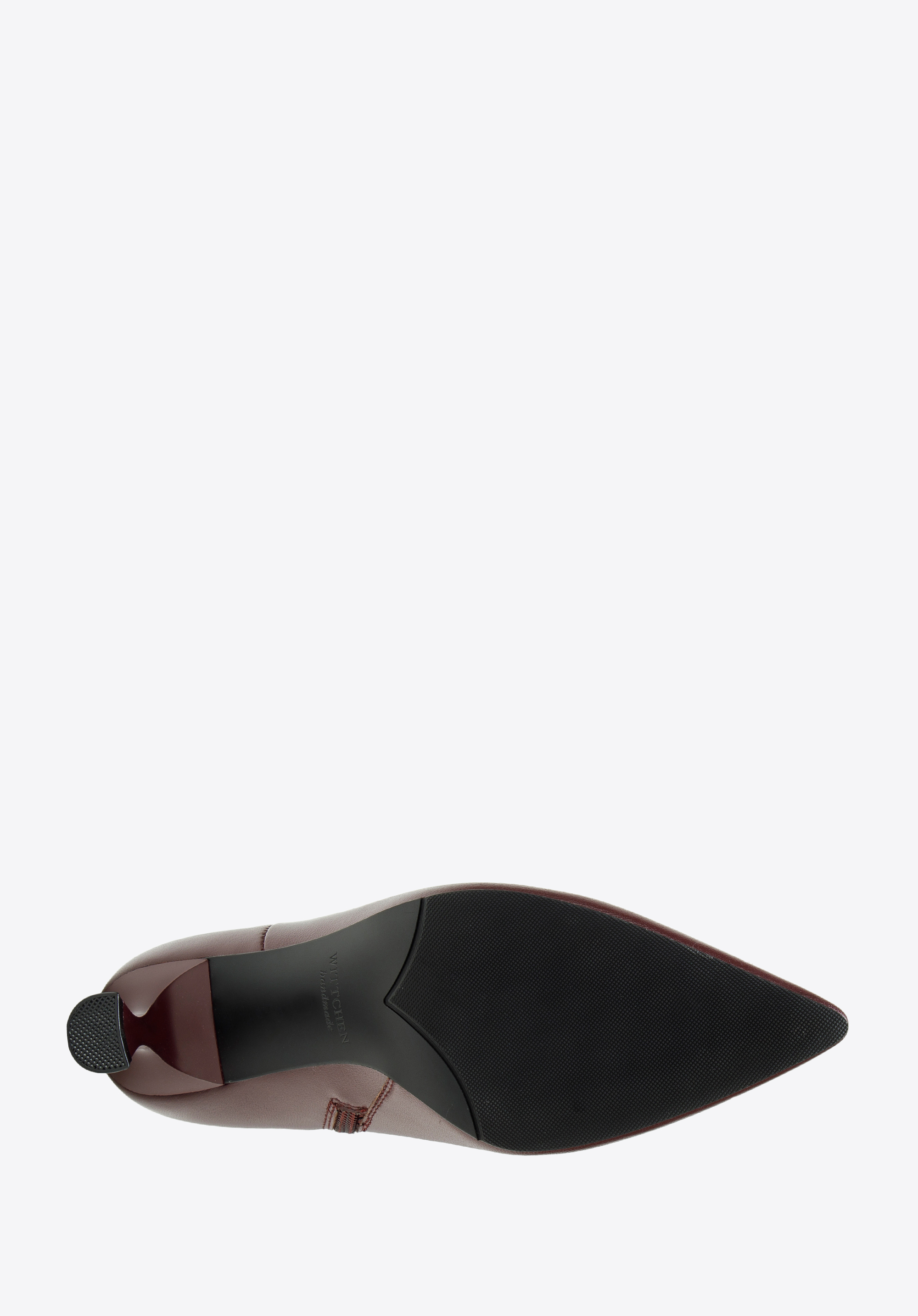 Botki skórzane z okrągłą klamrą na szpilce