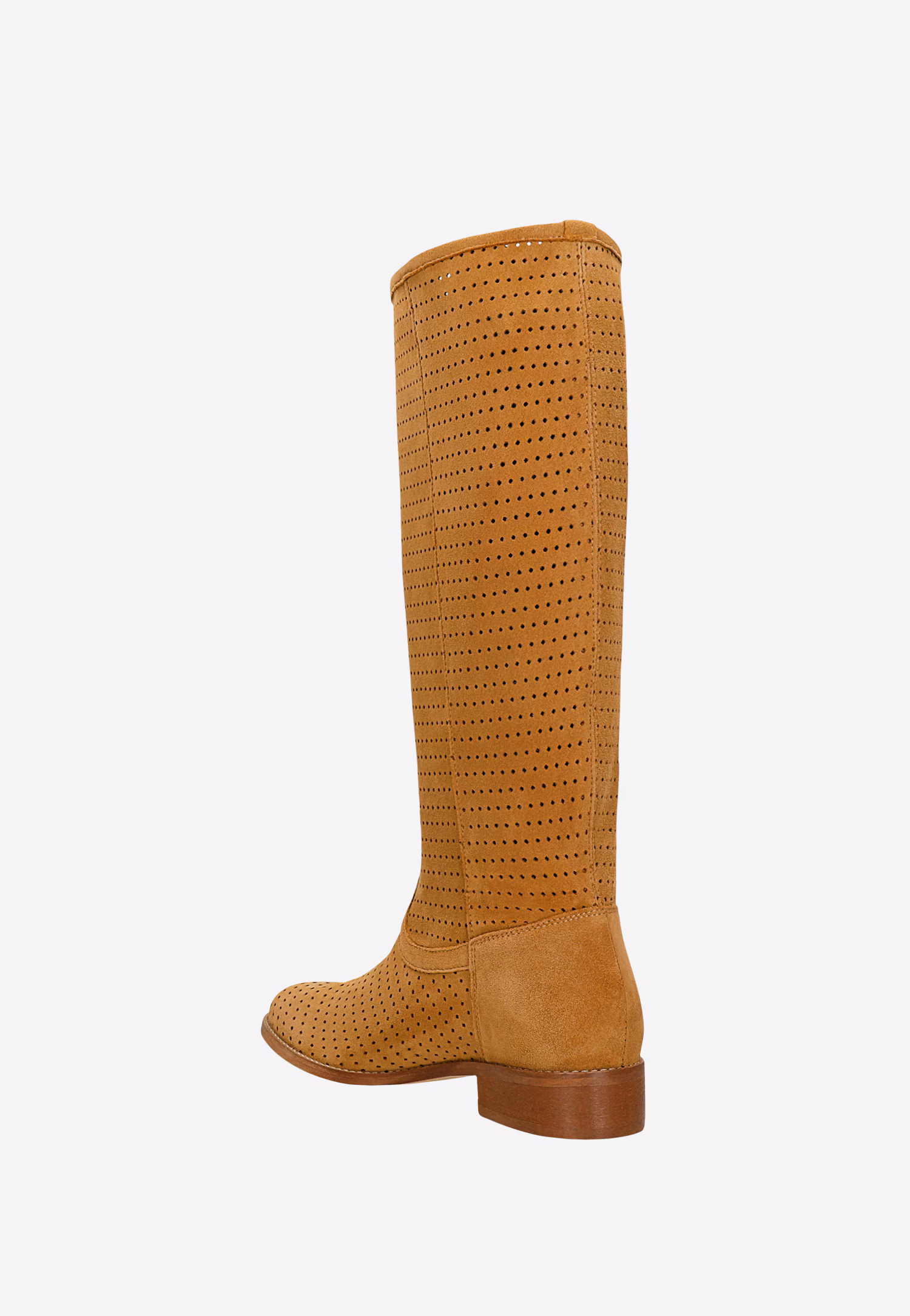 Jasnobrązowe kozaki damskie z ozdobnym ażurowaniem