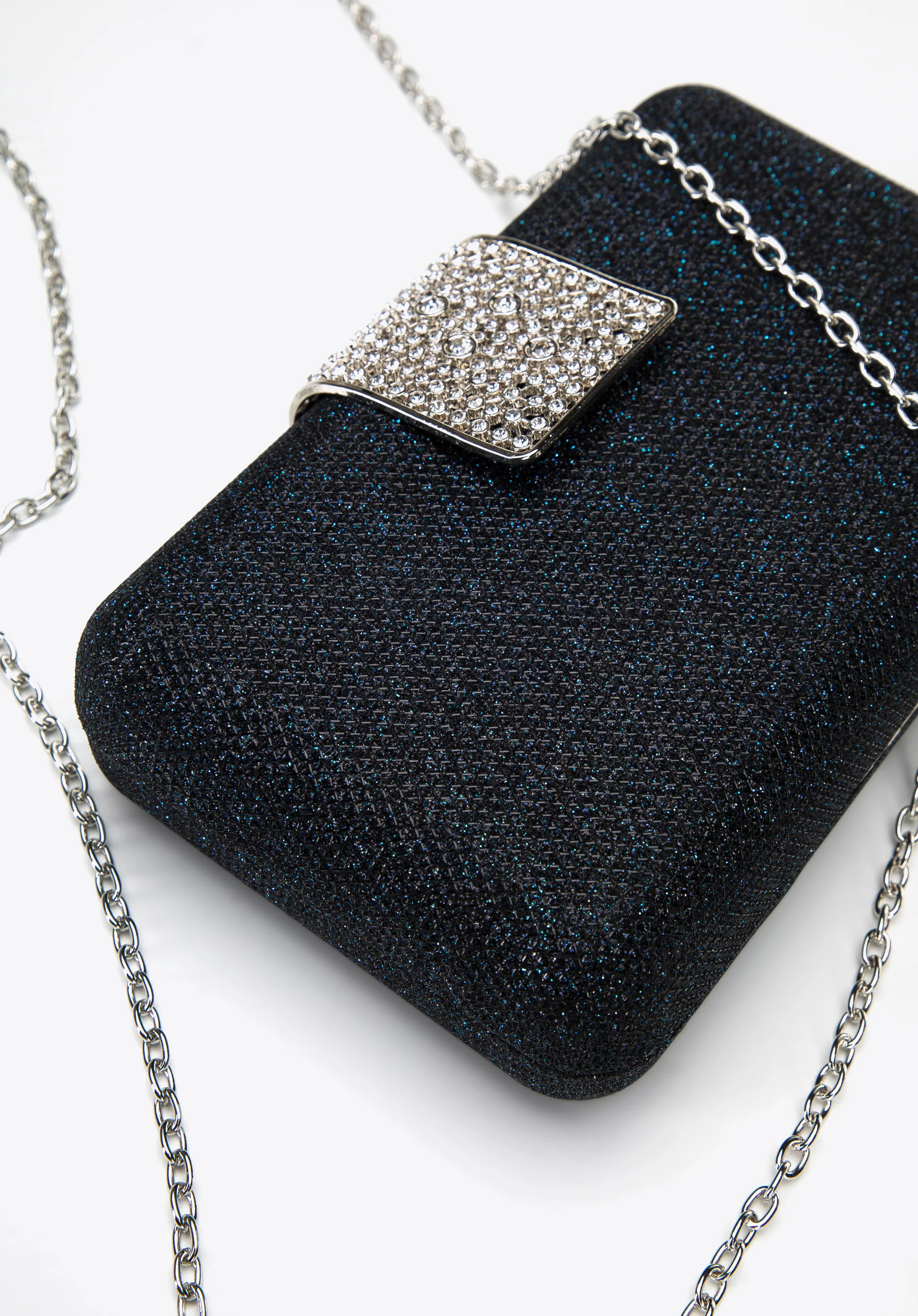 Torebka wieczorowa pudełkowa z błyszczącym zapięciem