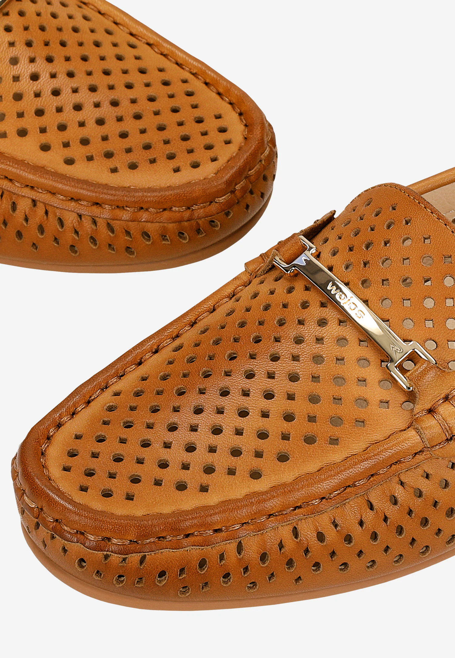 Jasnobrązowe skórzane mokasyny ażurowe