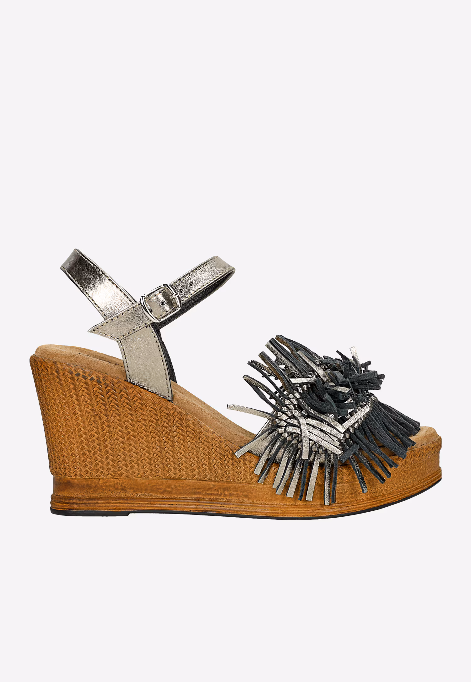 Metaliczne sandały na wysokiej koturnie z ozdobą na pasku