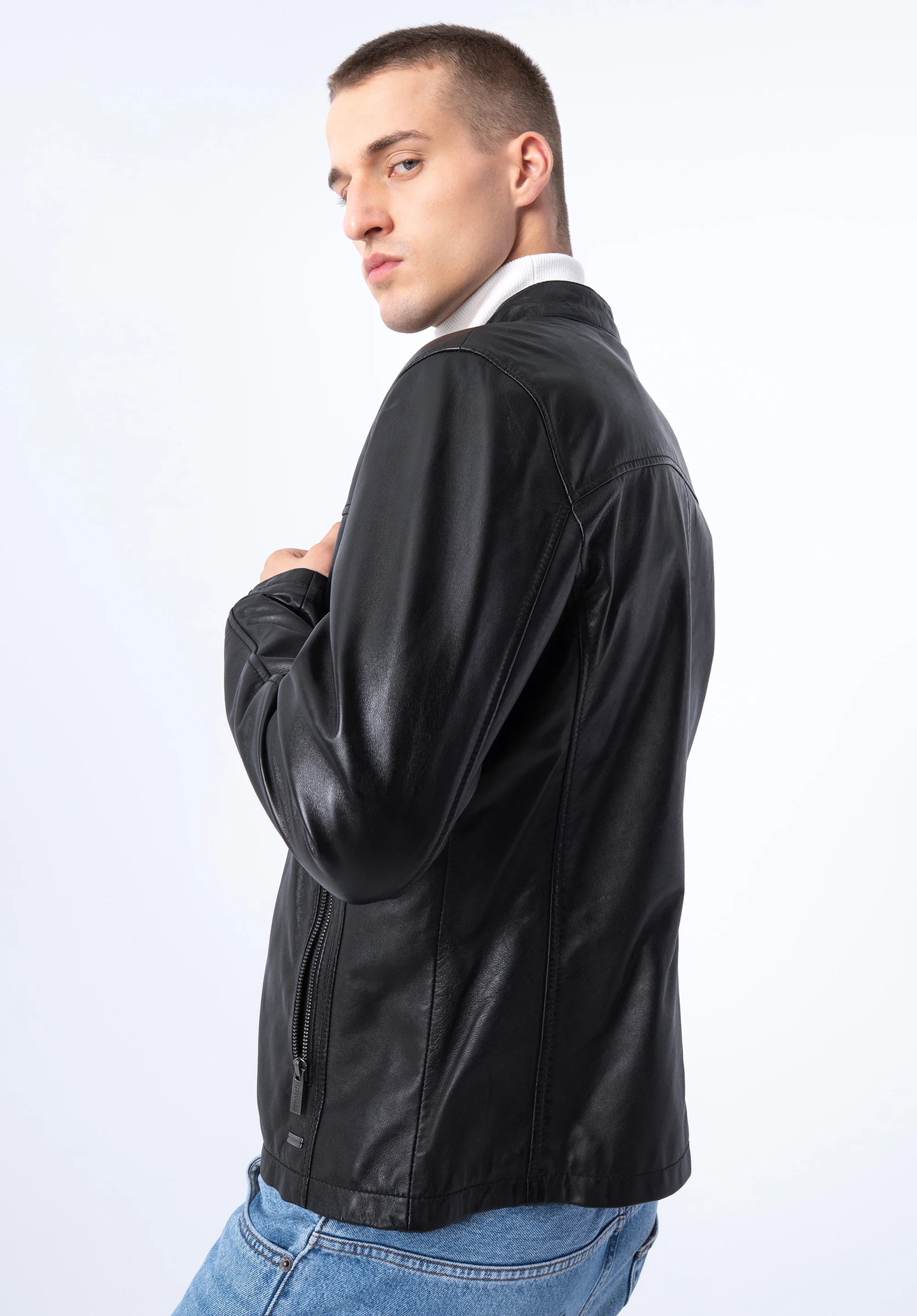 Męska kurtka ze skóry prosta