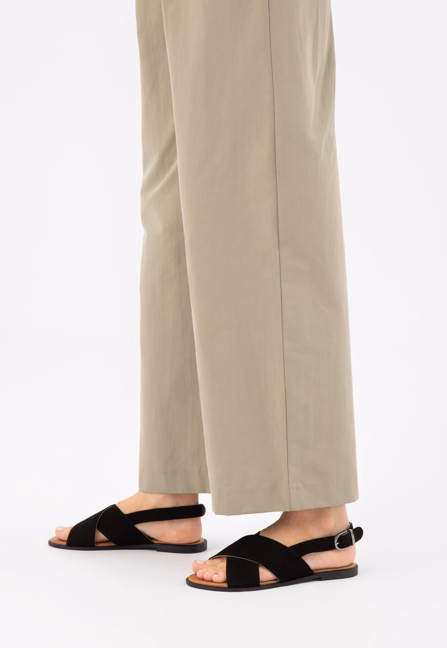 Złote skórzane sandały damskie