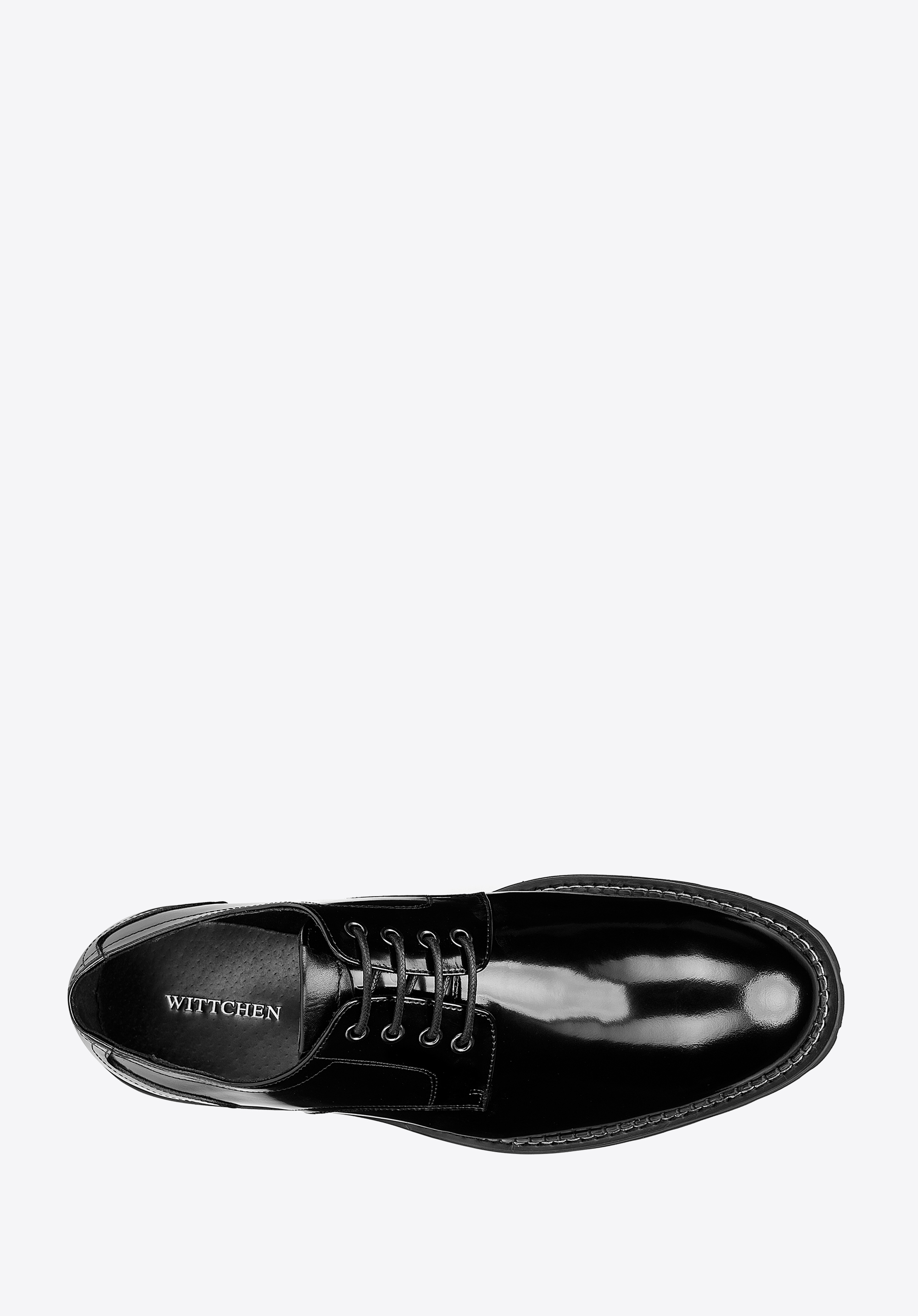 Męskie półbuty ze skóry lakierowanej na lekkiej podeszwie