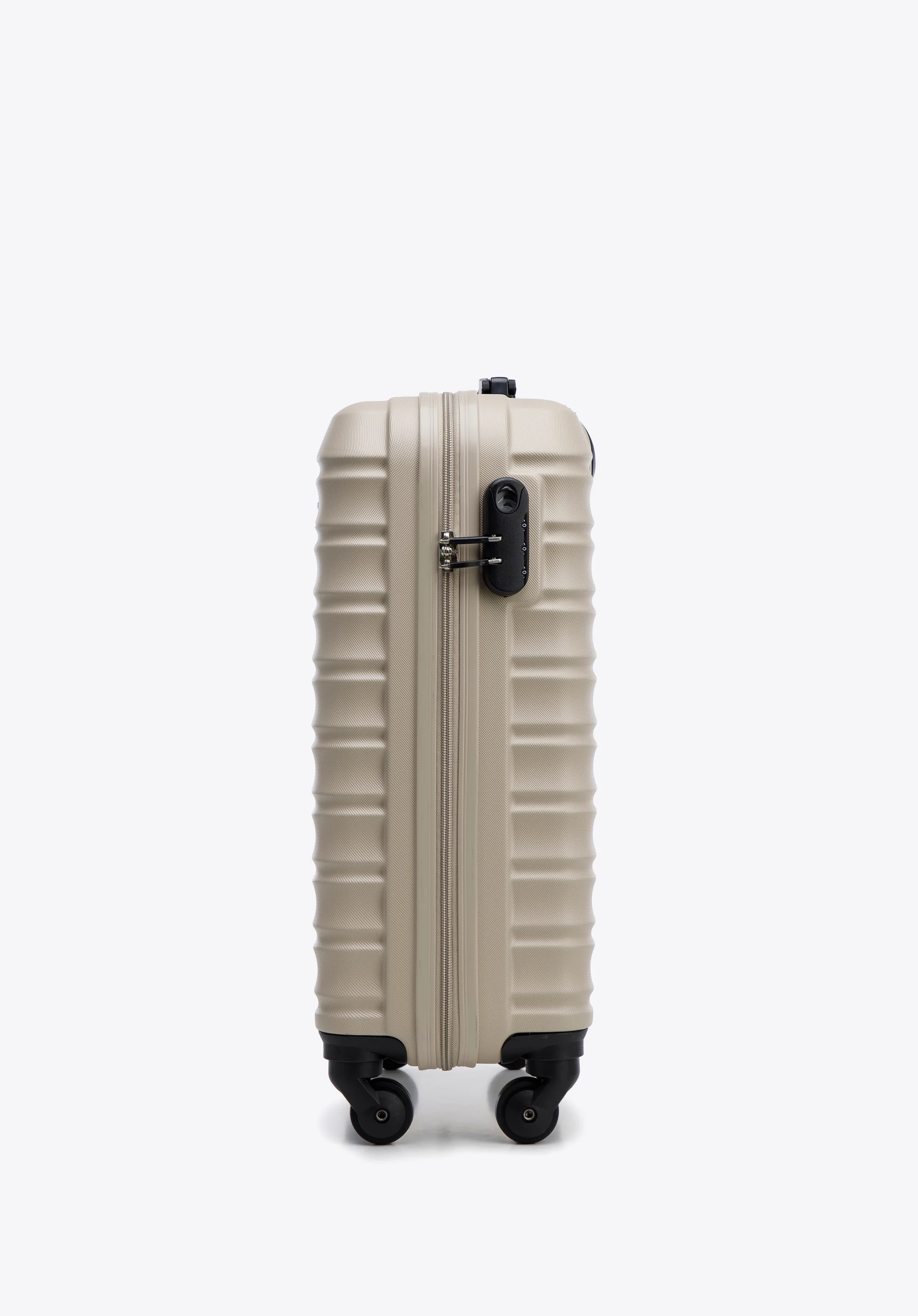 Duża walizka z ABS-u z żebrowaniem