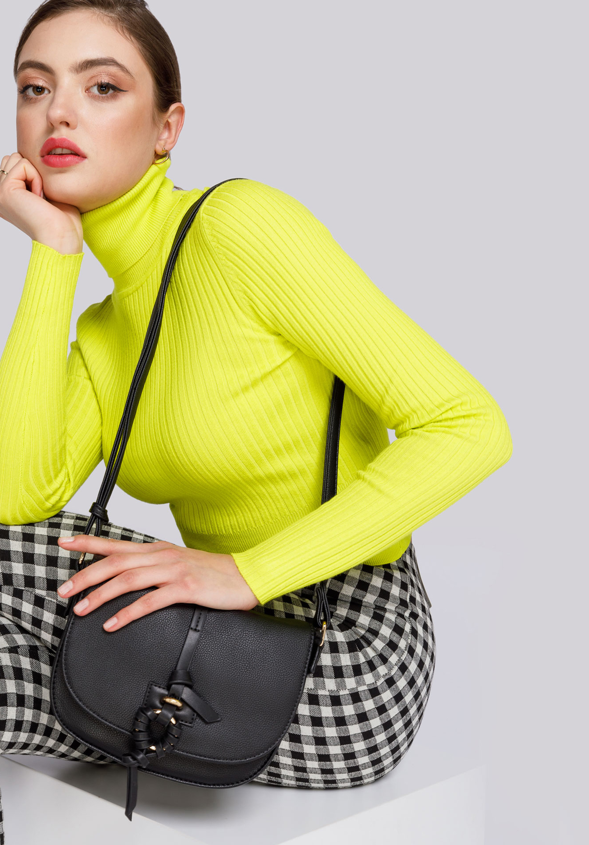 Torebka crossbody z kółkiem