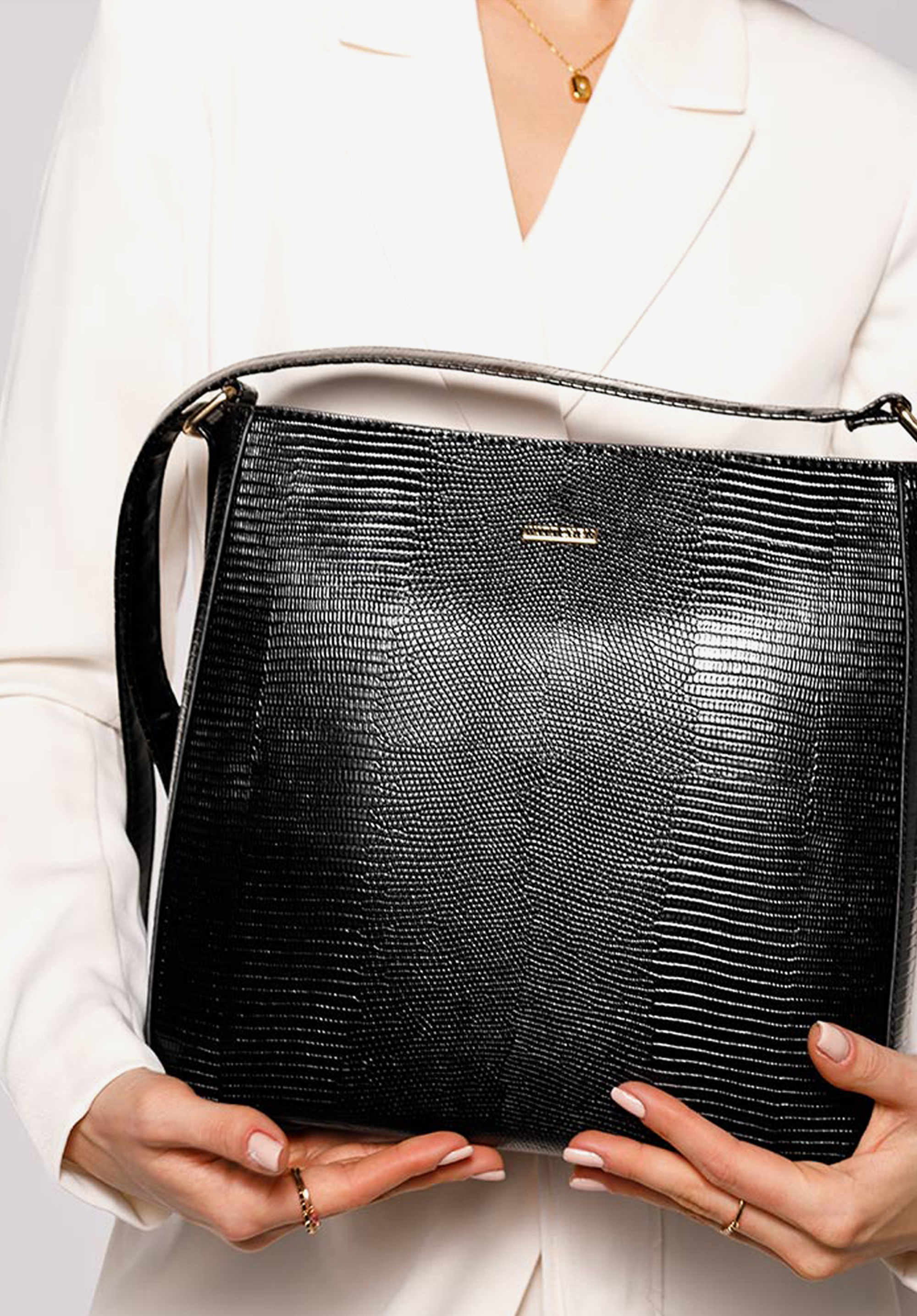 Damska listonoszka trapezowa