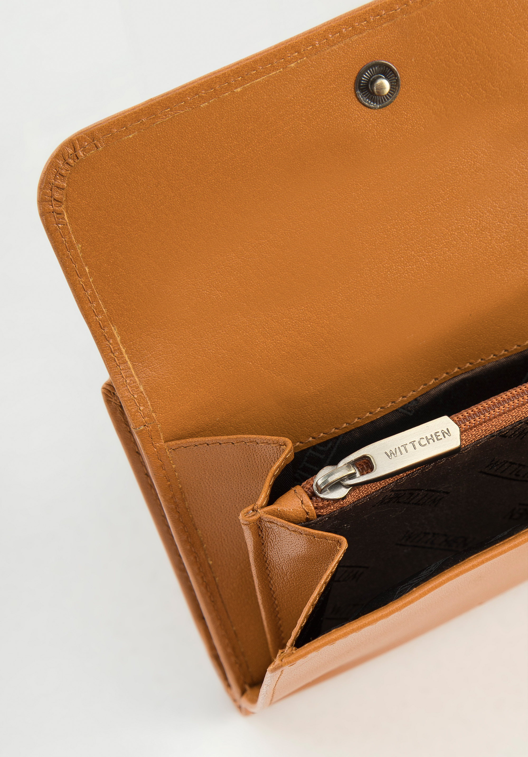 Damski portfel ze skóry z elegancką napą