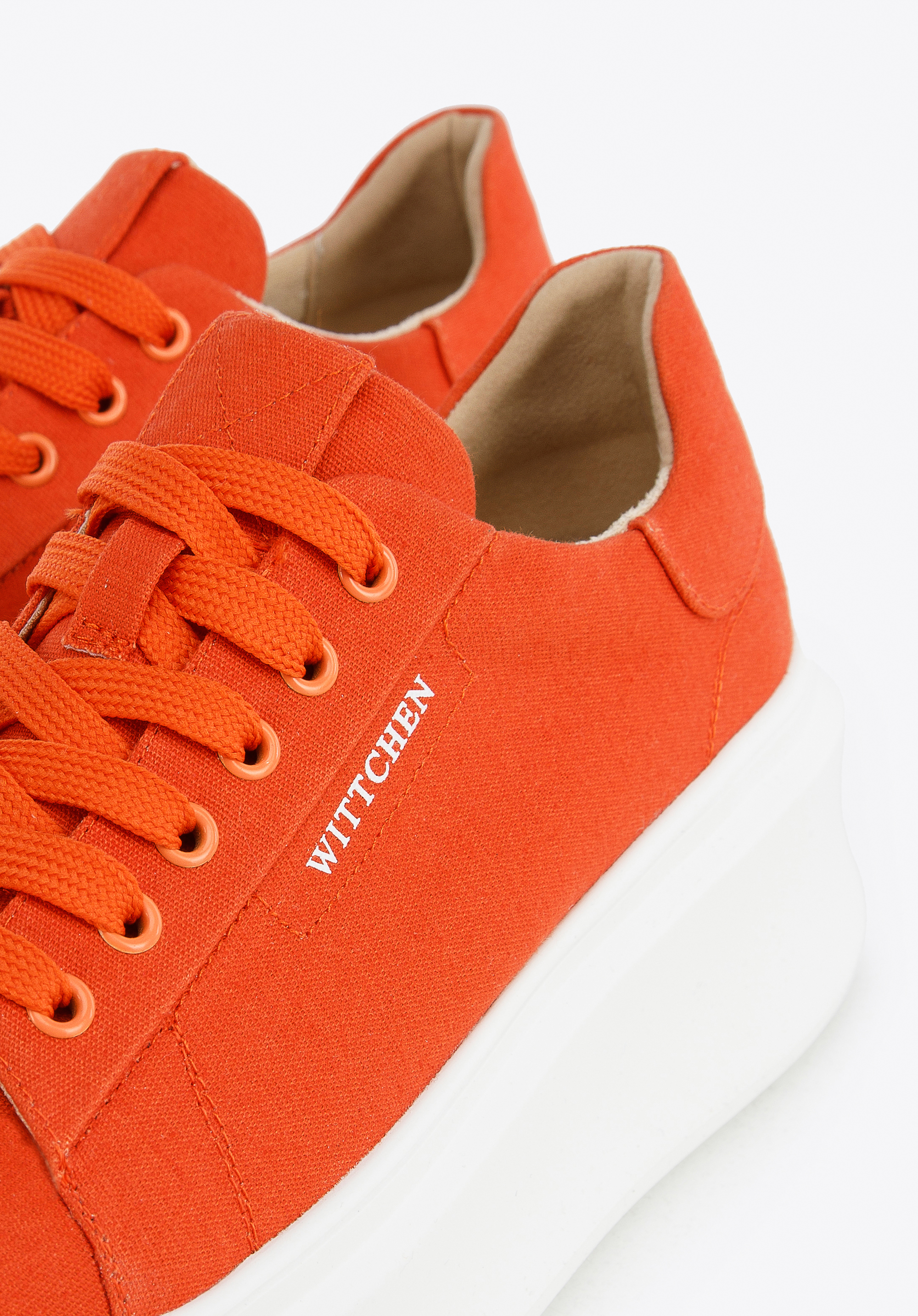 Damskie sneakersy na grubej podeszwie klasyczne