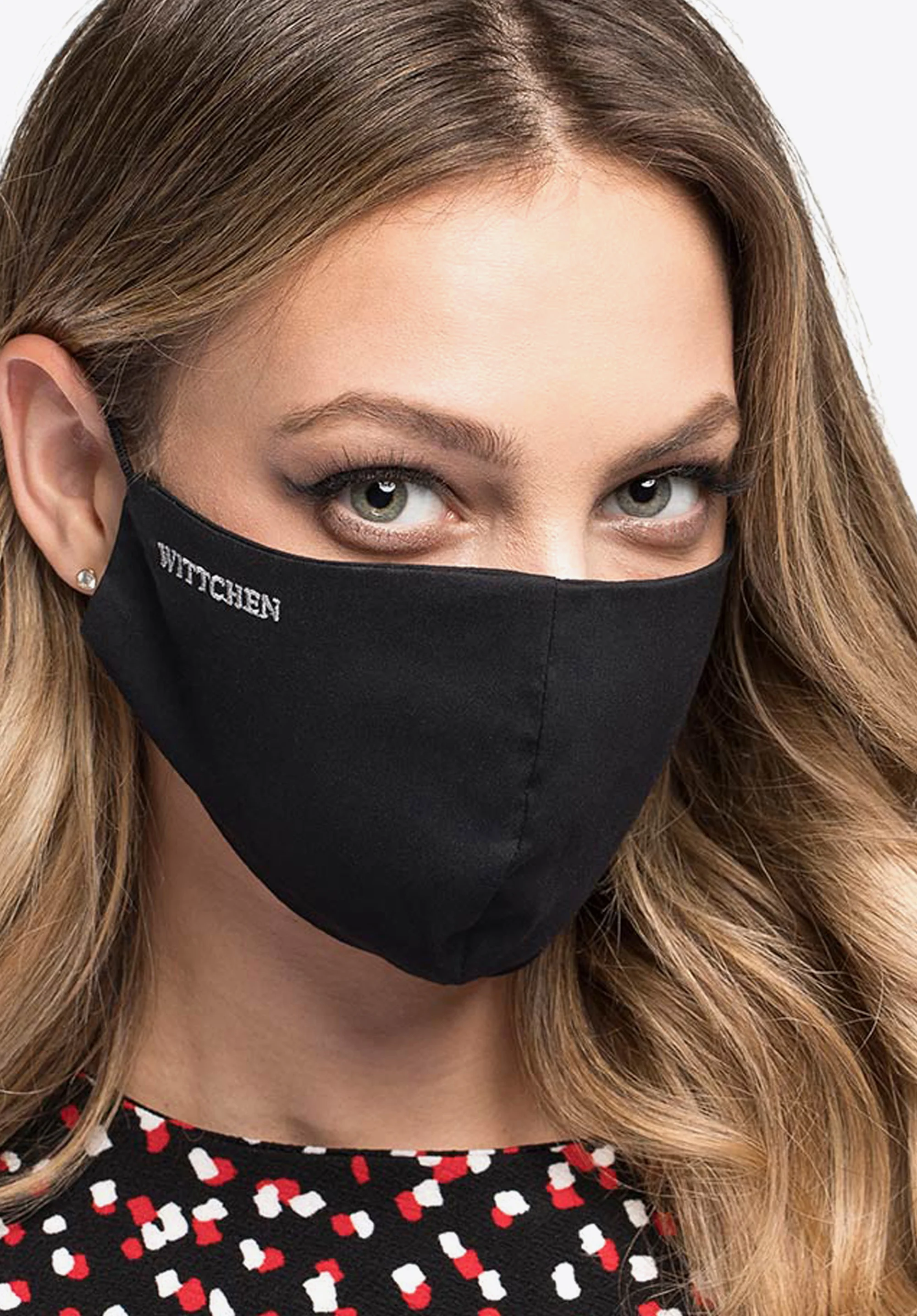 Maseczka bawełniana profilowana z białym logo