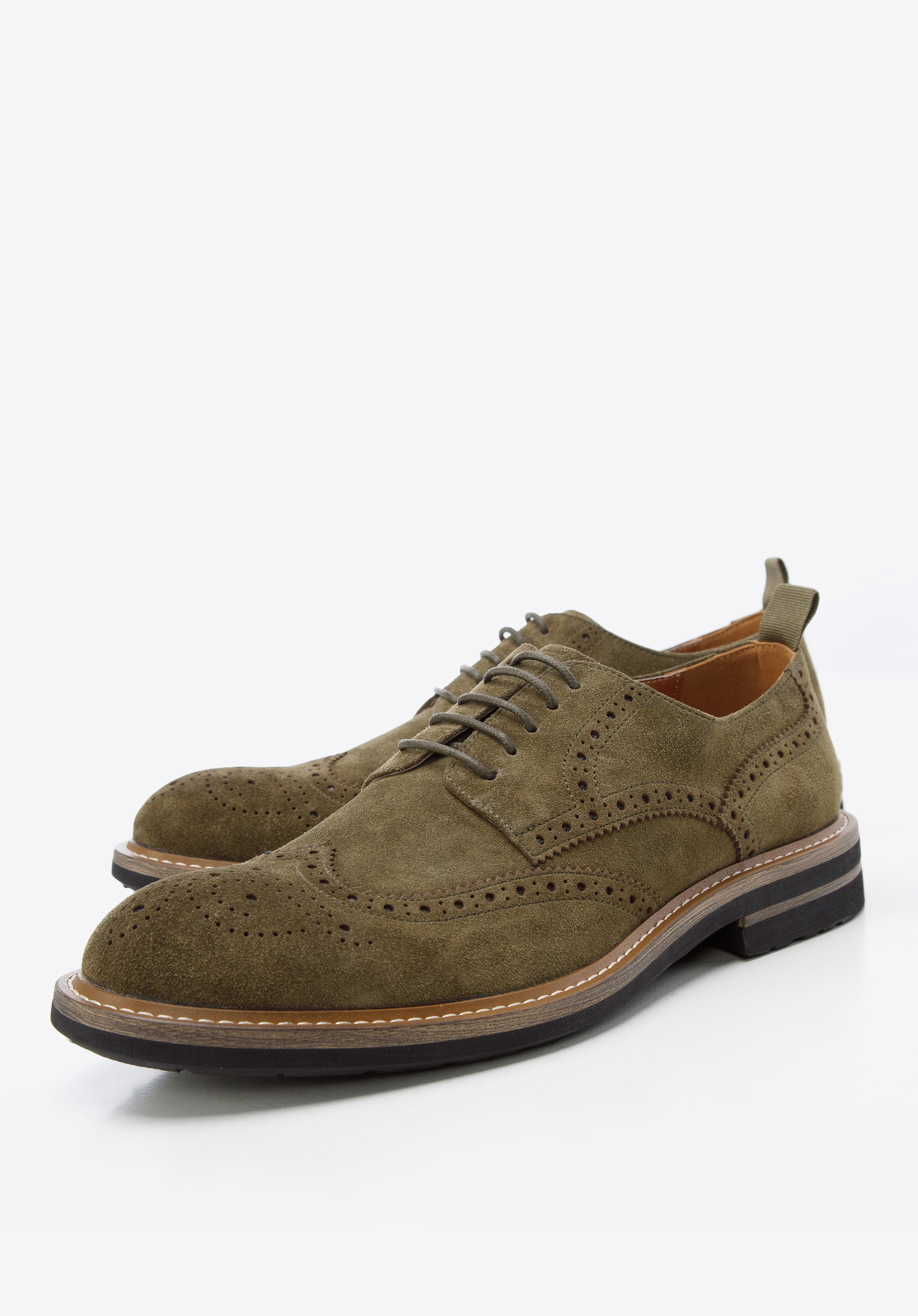 Męskie brogsy zamszowe z kontrastową nitką