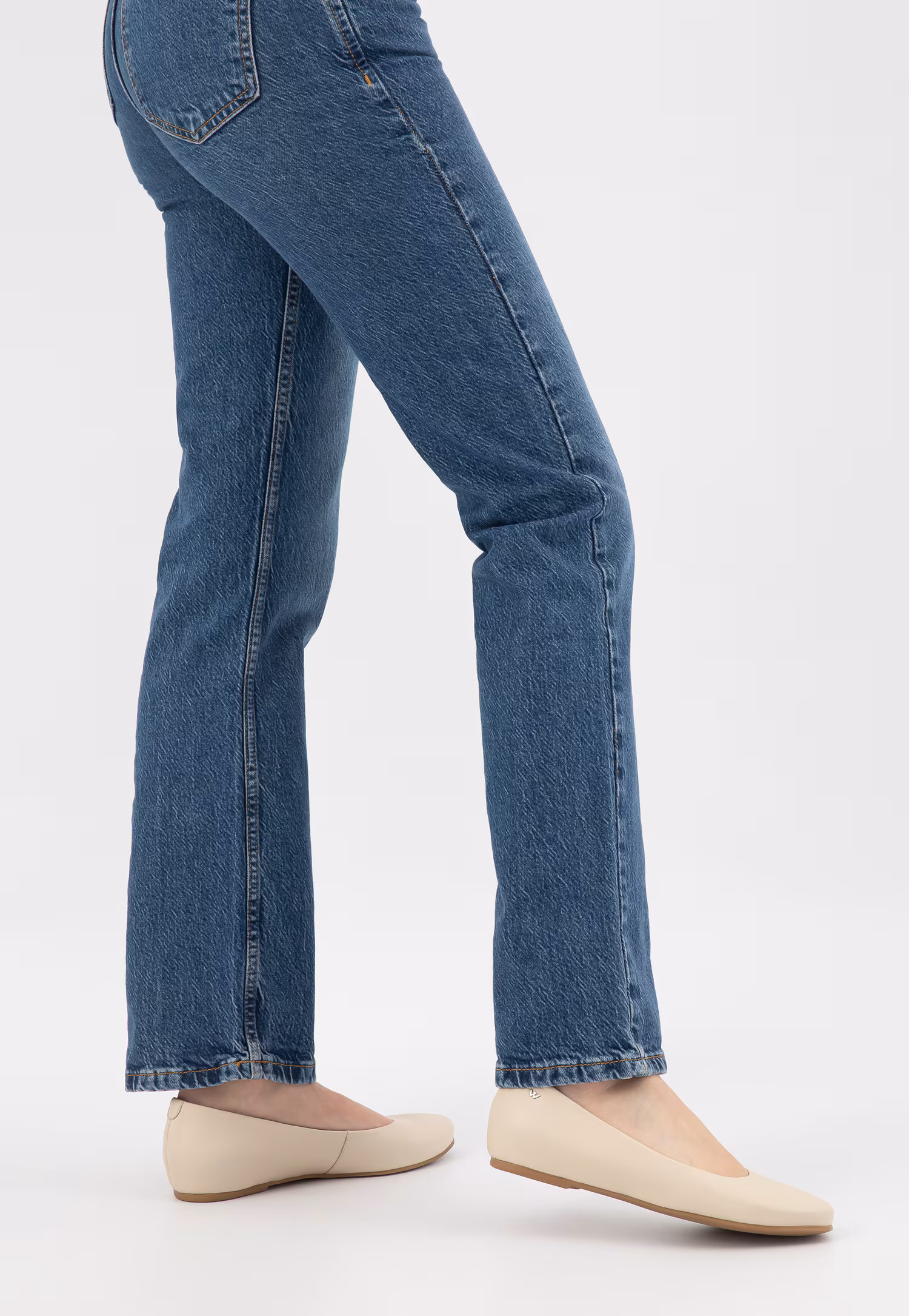 Czarne lakierowane baleriny damskie