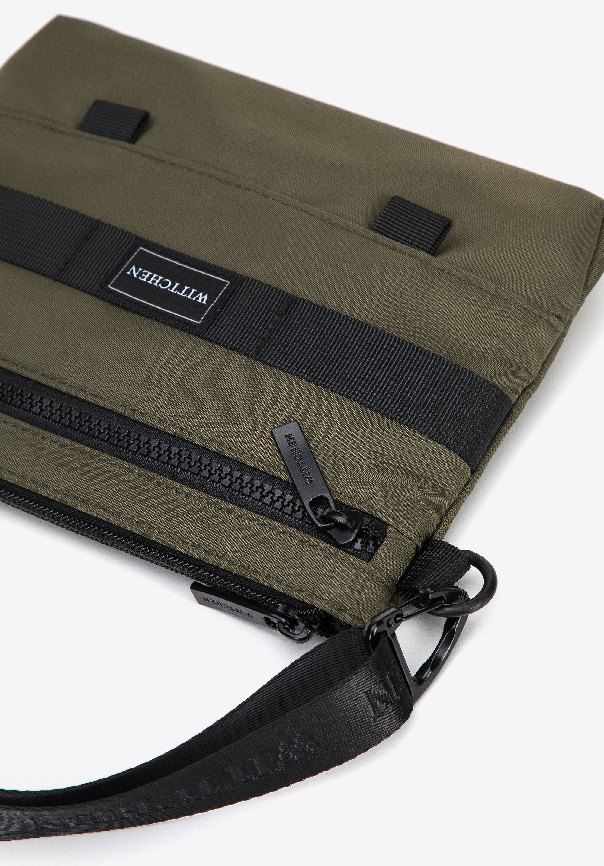 Męska saszetka z paskiem z przodu