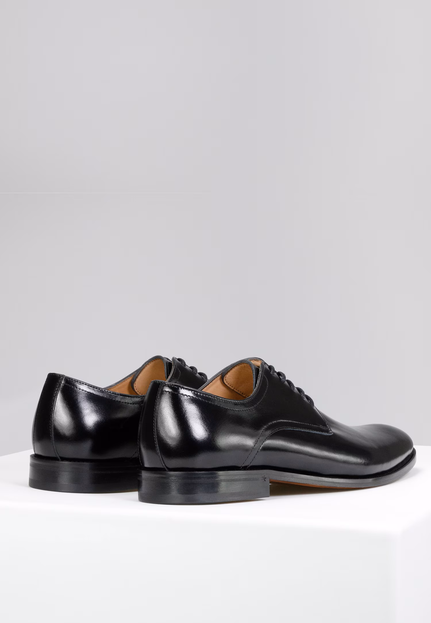 Czarne wizytowe półbuty męskie z linii PREMIUM