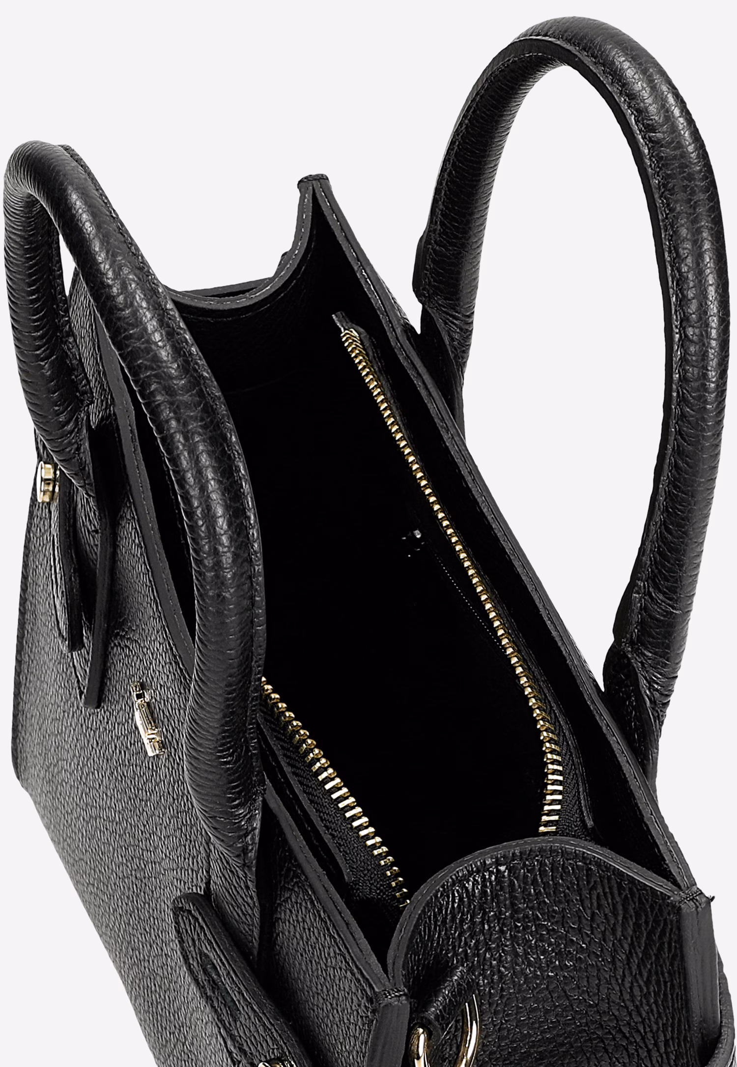 Czarna torebka damska typu kuferek