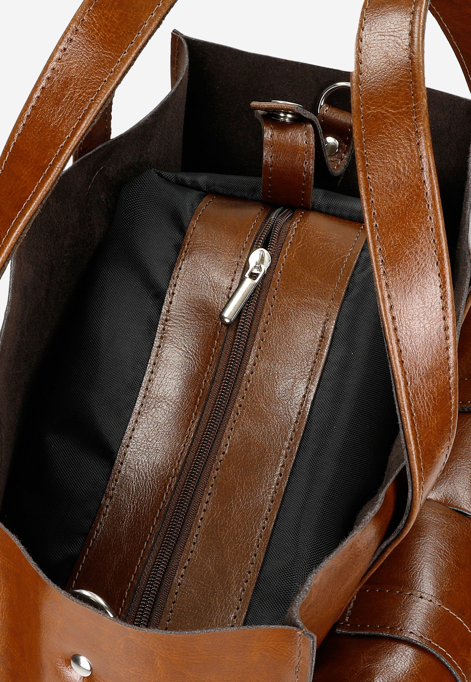 Duża brązowa torebka damska z zewnętrznymi kieszonkami