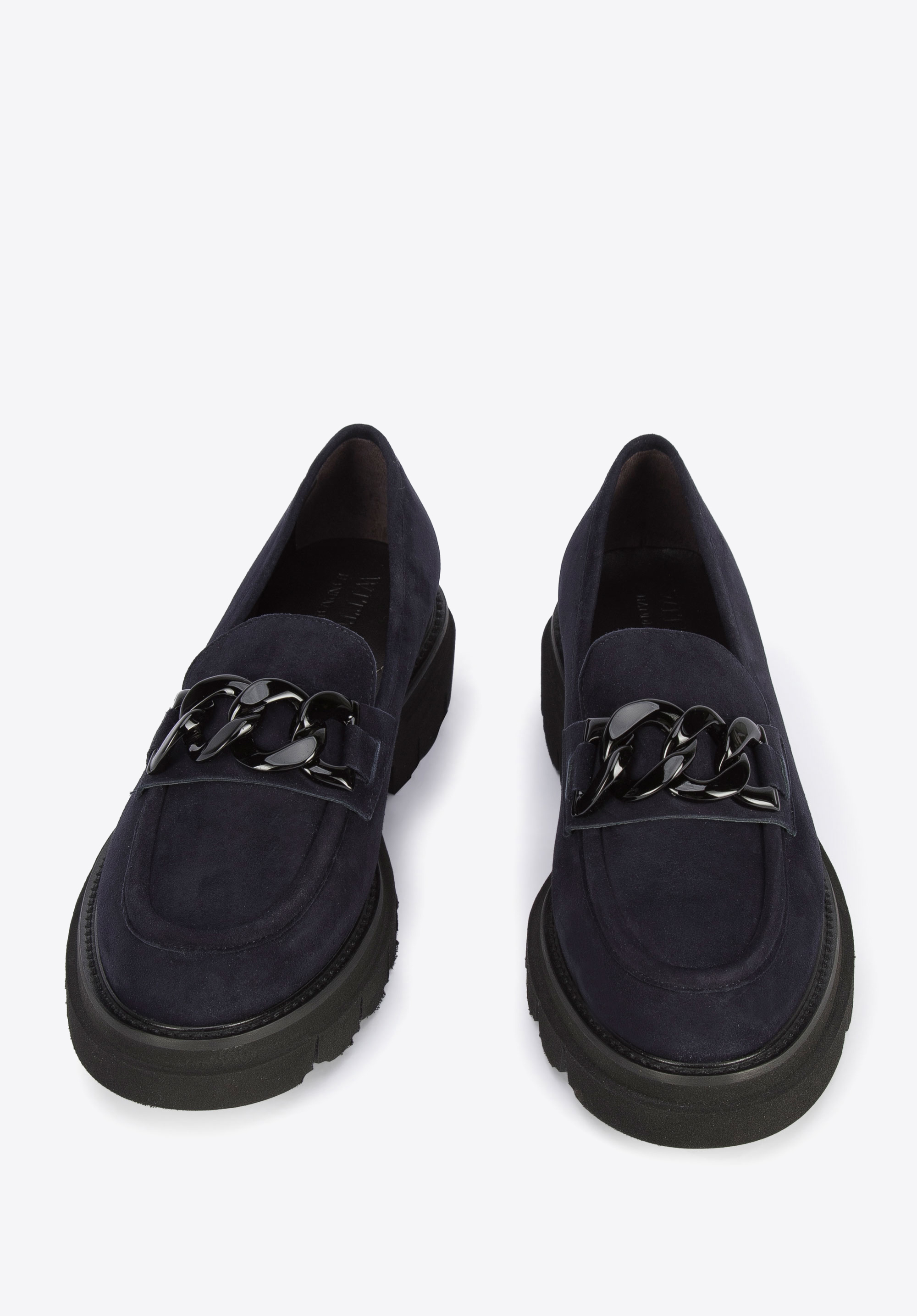 Damskie mokasyny zamszowe z łańcuchem