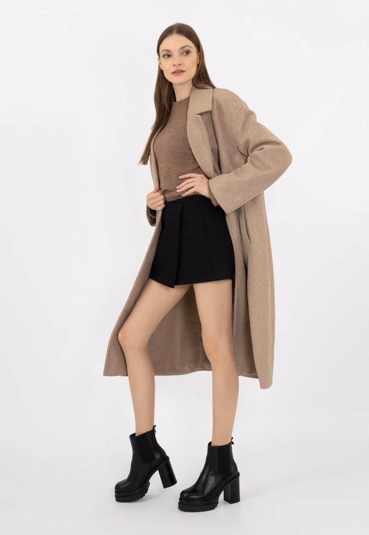 Czarne skórzane botki damskie na słupku