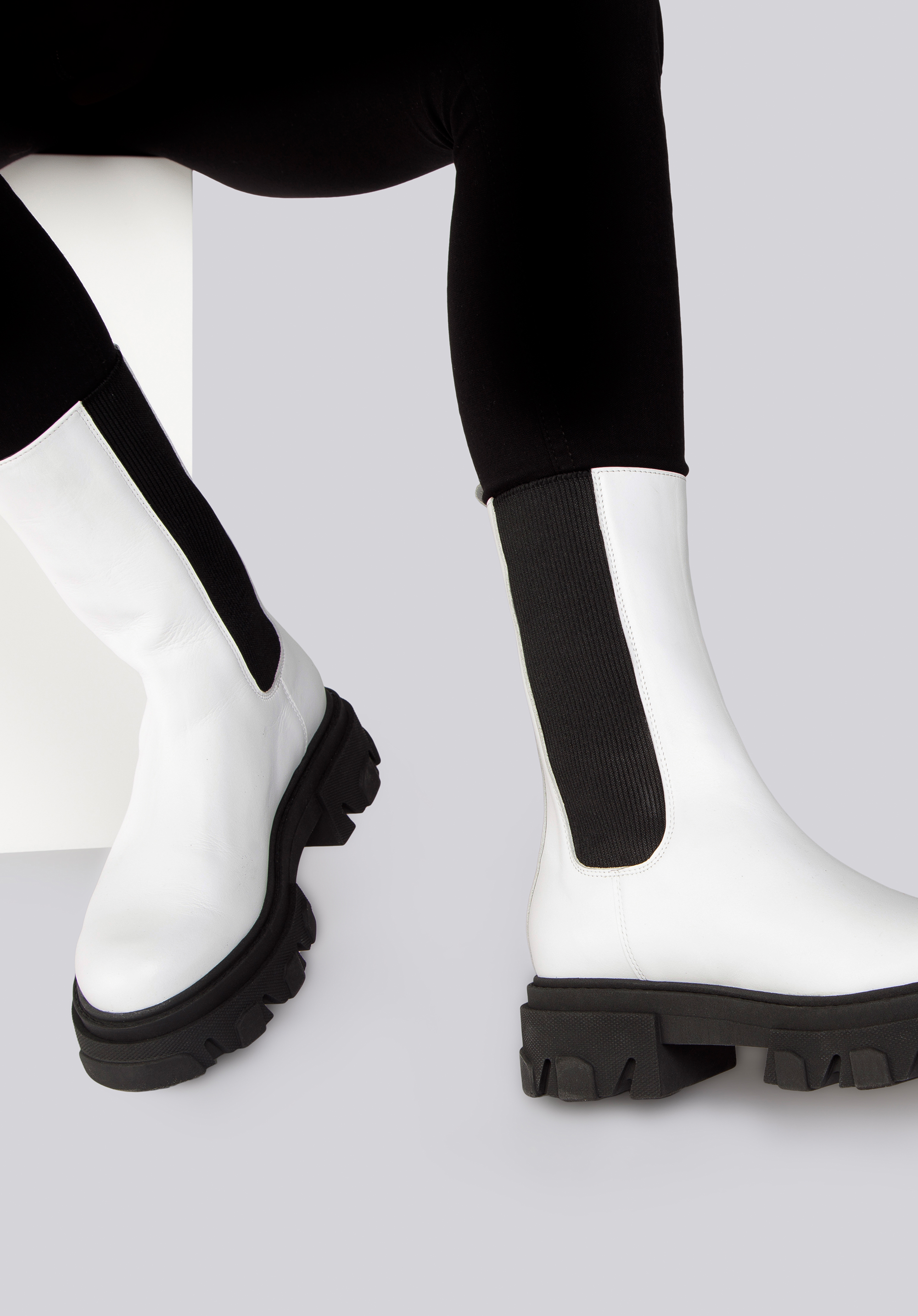 Damskie trapery skórzane wysokie na grubej podeszwie