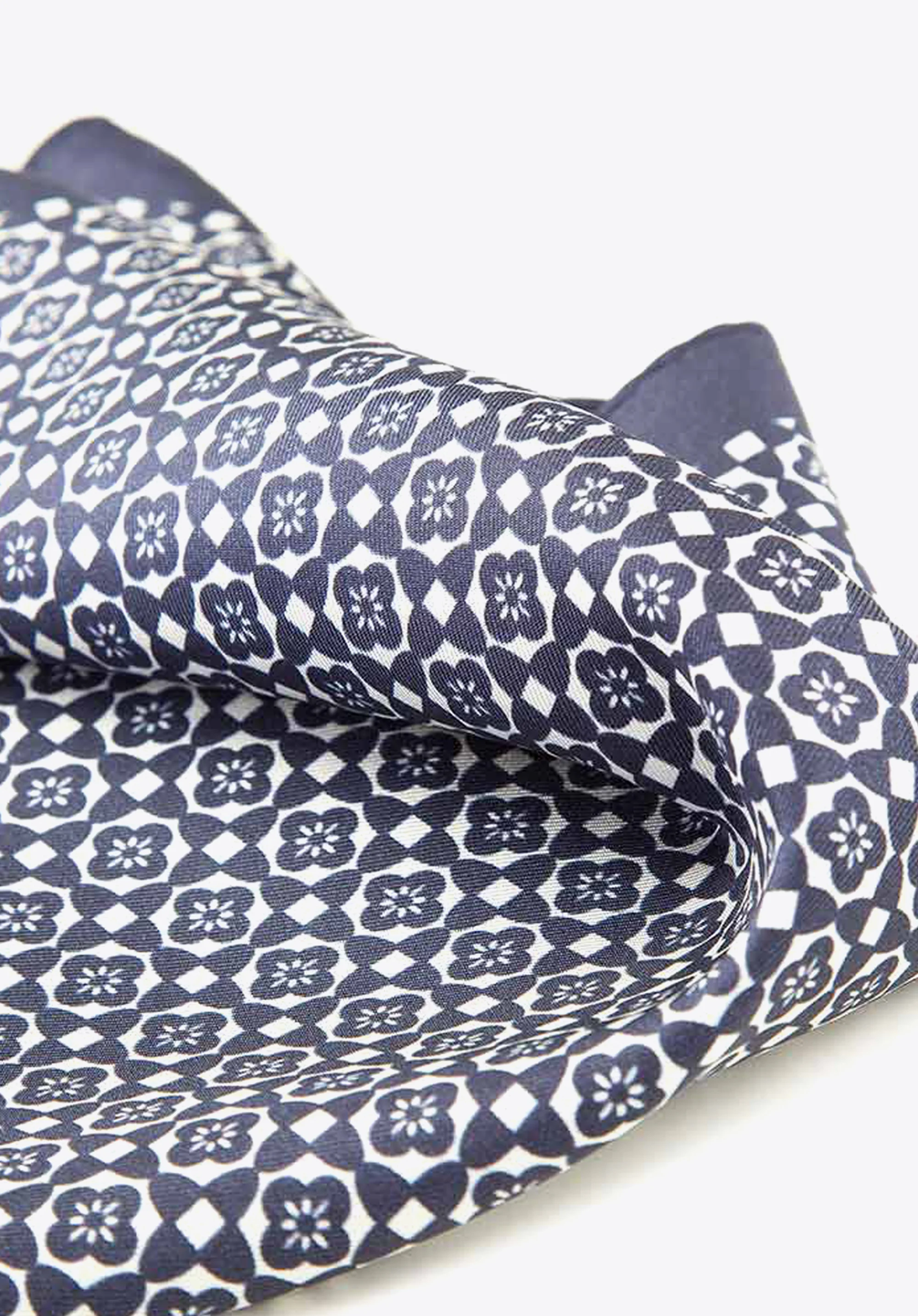 Poszetka z jedwabiu wzorzysta duża