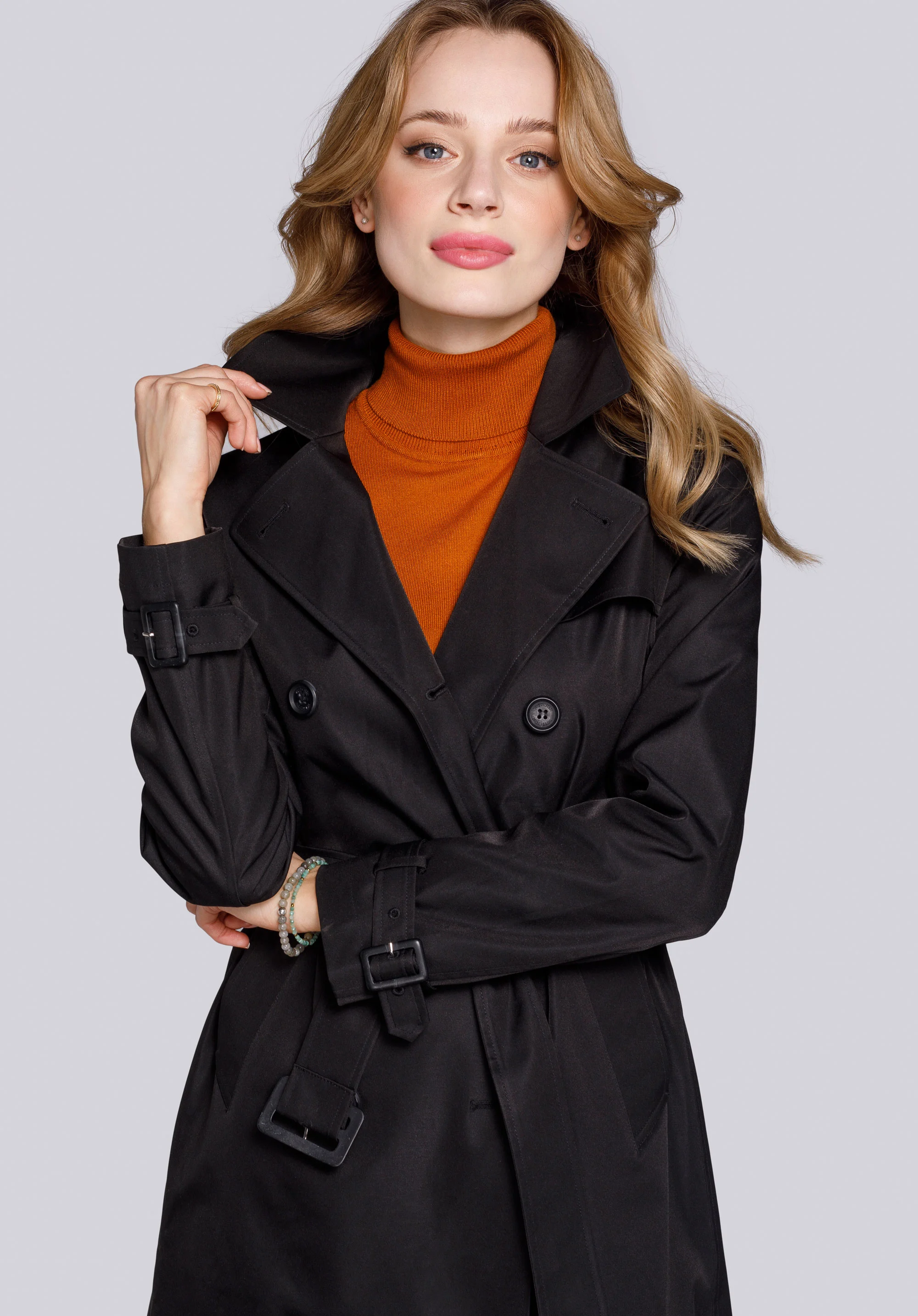 Damski trencz dwurzędowy