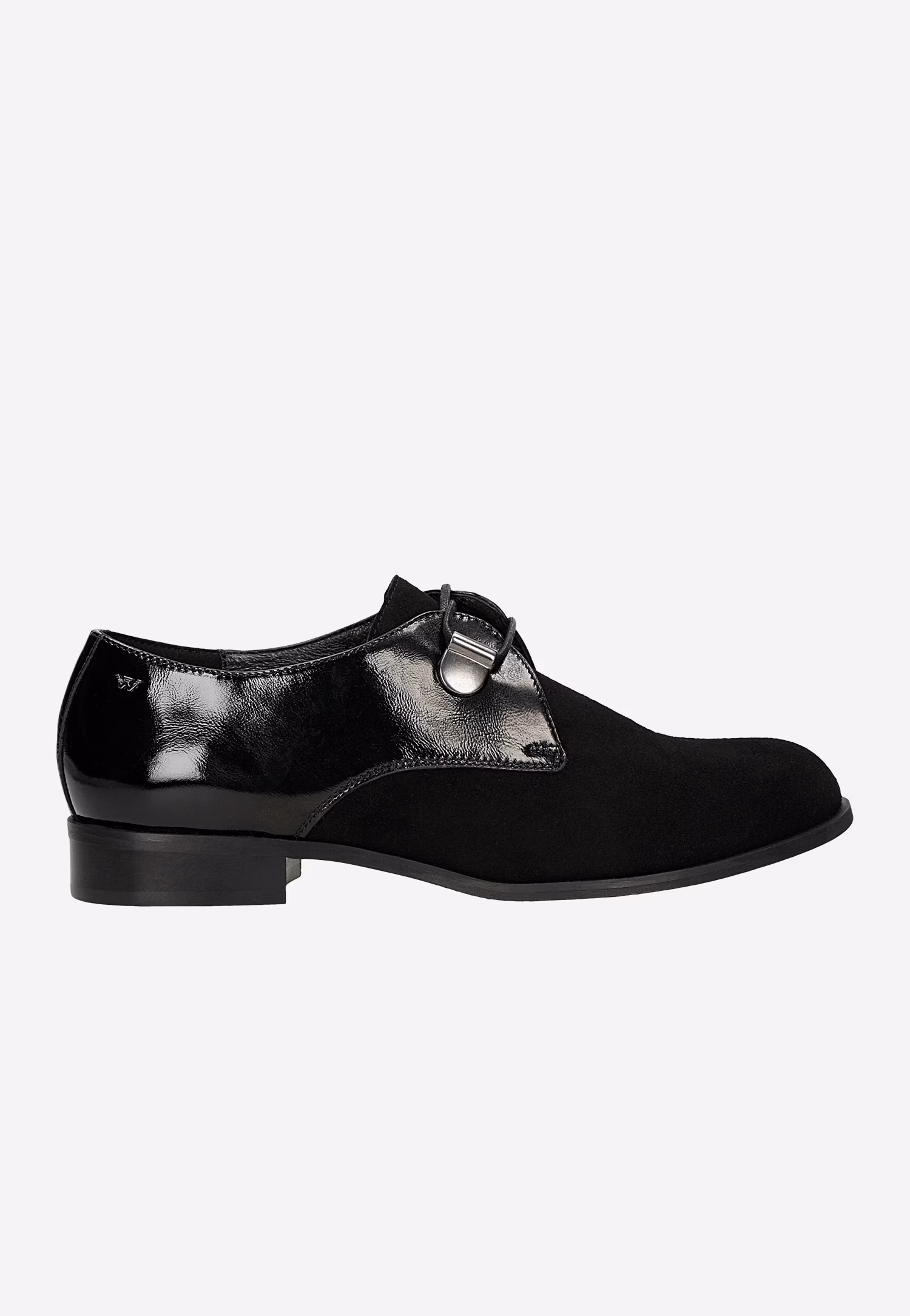 Czarne półbuty damskie z łączonych skór