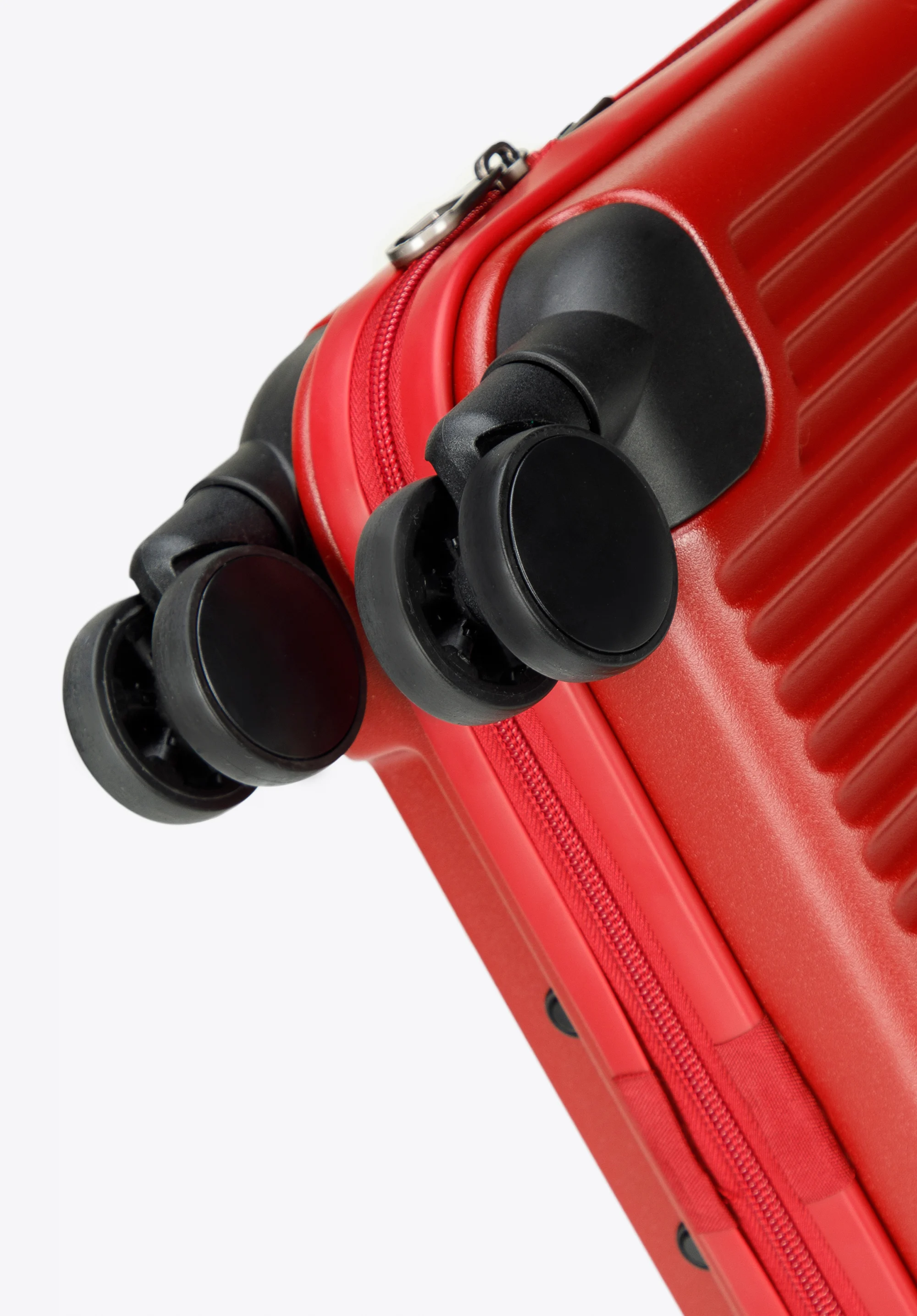 Walizka kabinowa z polikarbonu poszerzana