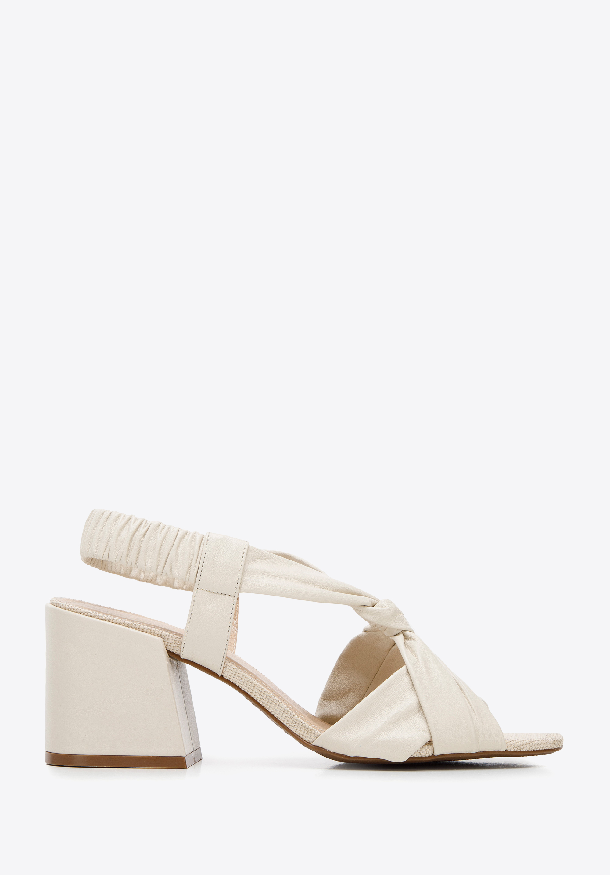 Damskie sandały skórzane z supełkiem na obcasie