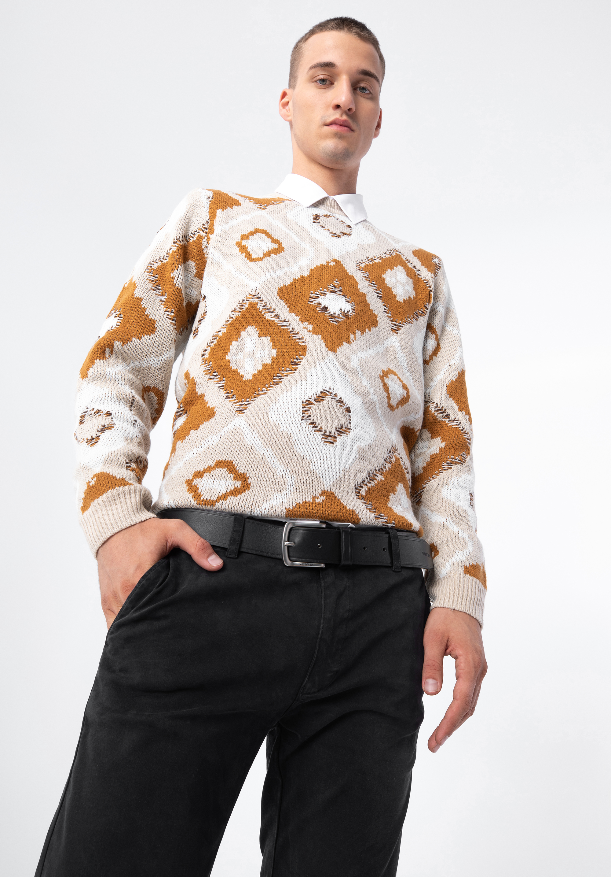 Męski pasek ze skóry dwustronny ze stębnowaniem