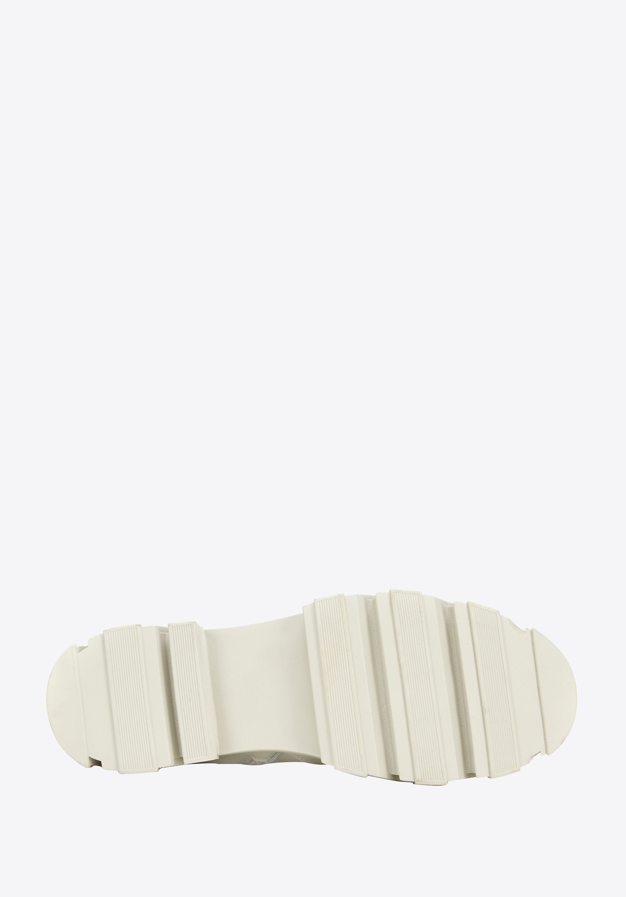 Damskie sztyblety skórzane na platformie