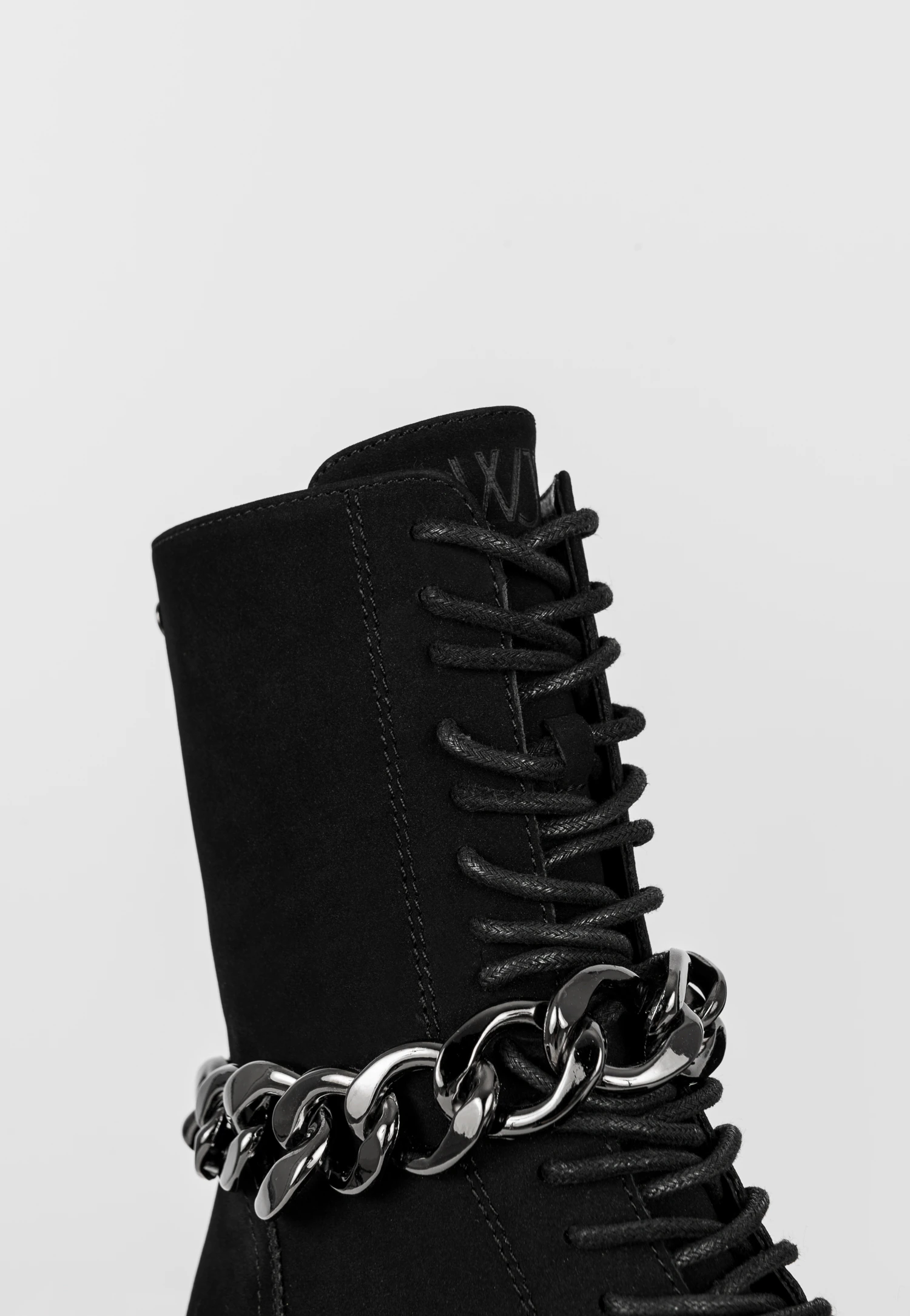 WJS czarne trzewiki damskie z ekoskóry z łańcuchem