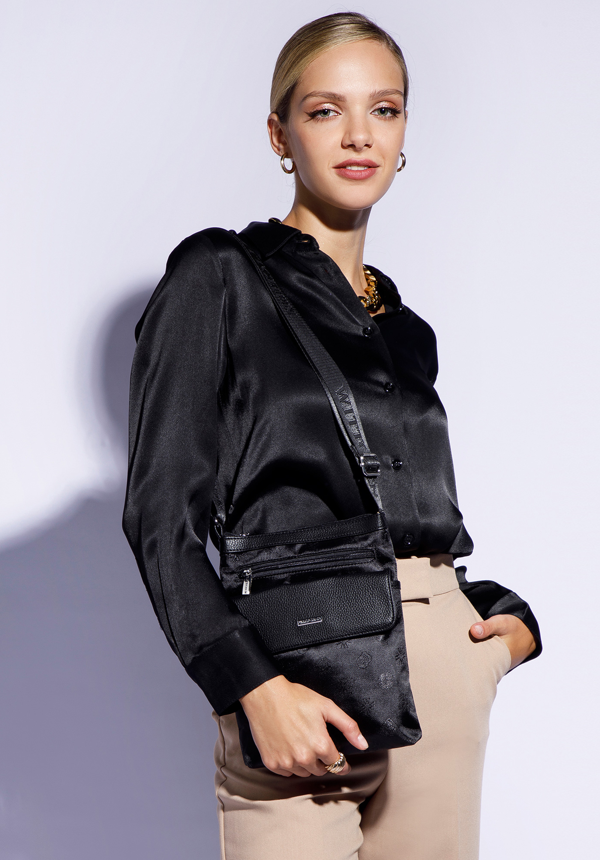 Damska listonoszka z tkaniny w logo z kieszonką