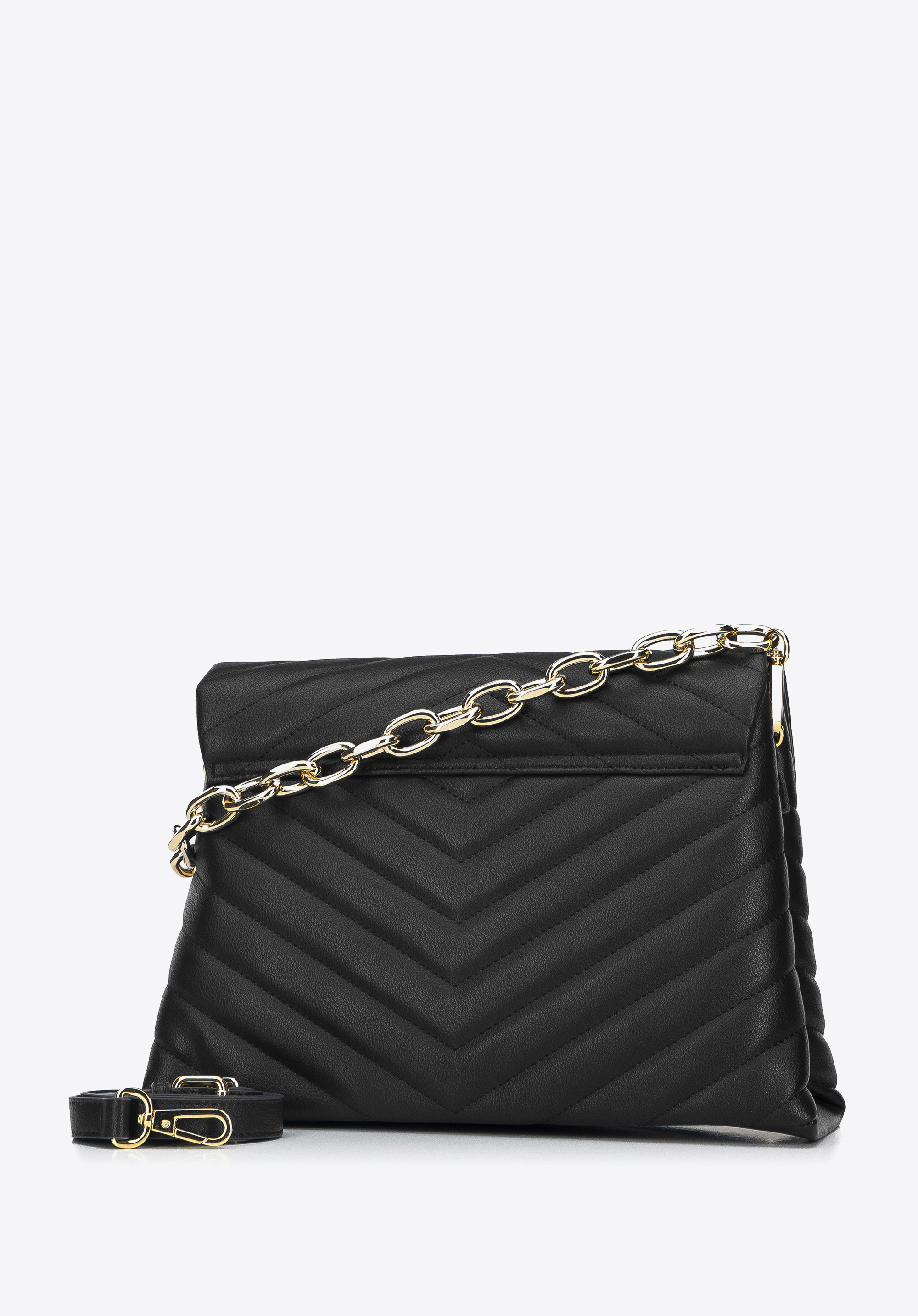 Damska torebka z pikowanej skóry na łańcuchu trapezowa