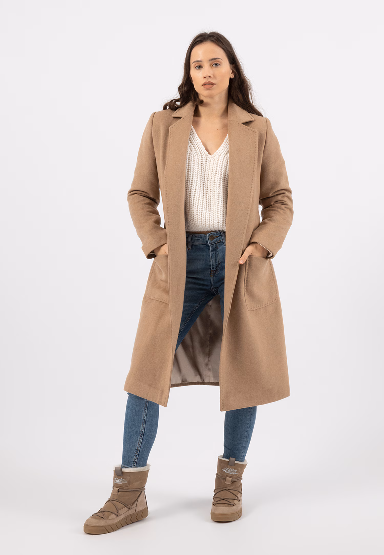 Czarne śniegowce damskie RELAKS z podszewką ze skóry owczej