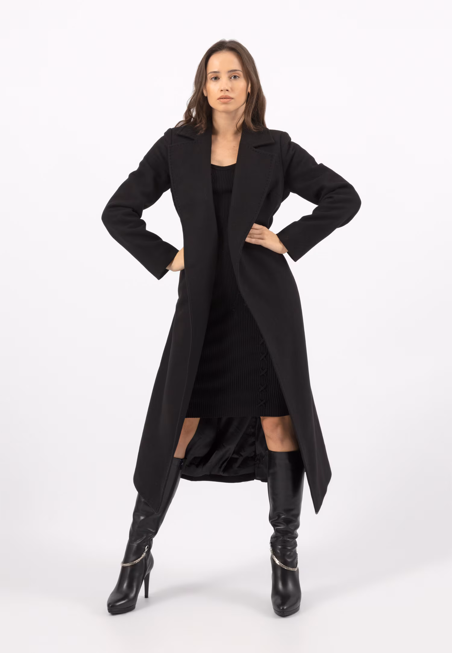 RELAKS czarny gładki płaszcz damski