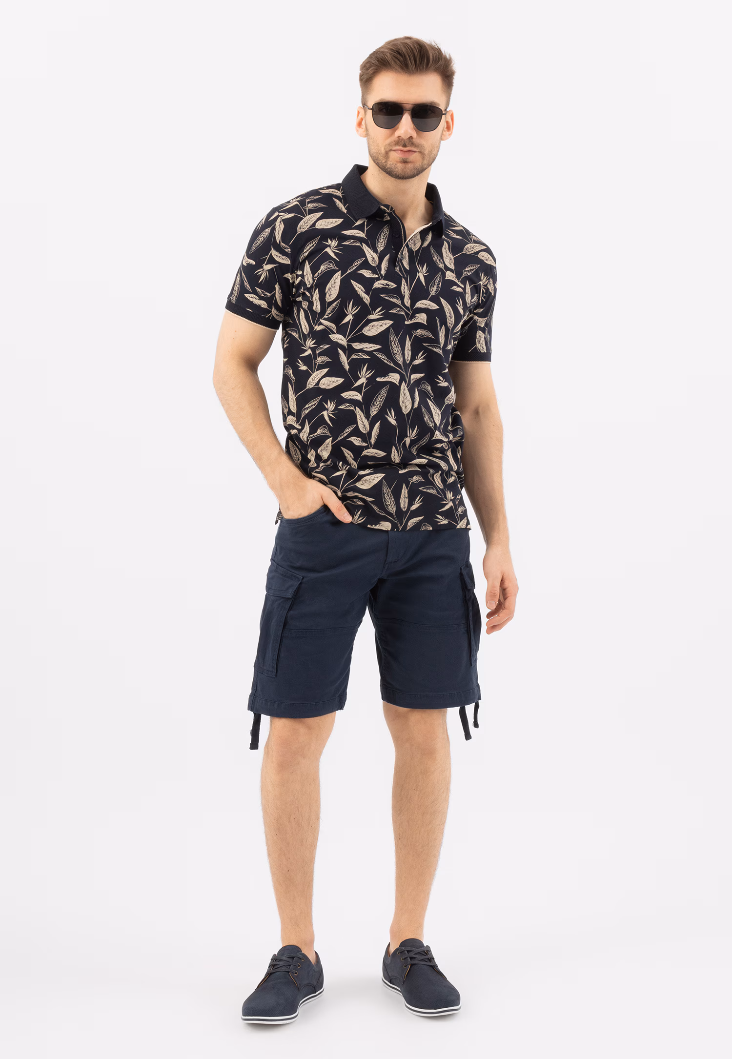 Niskie granatowe półbuty męskie