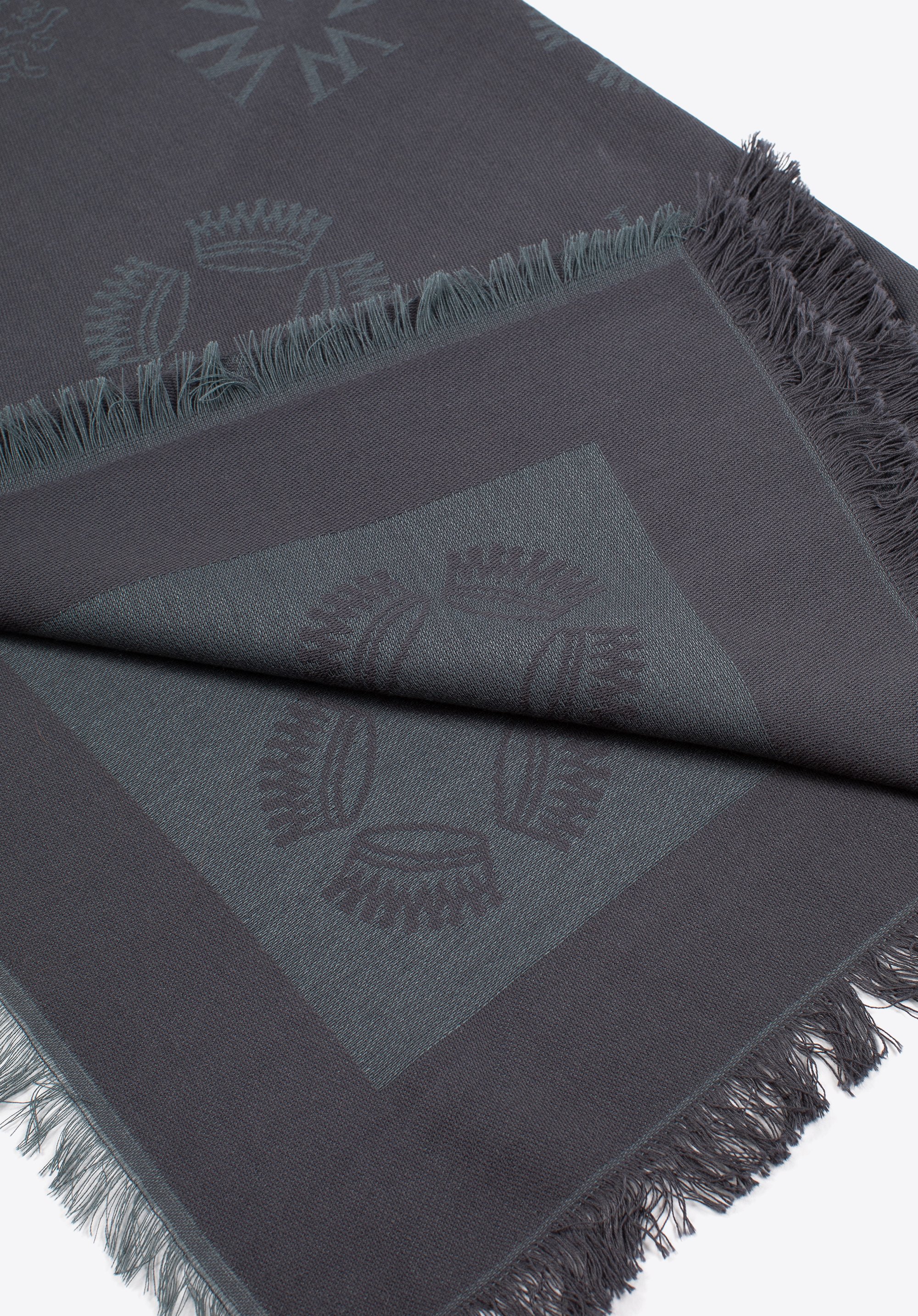 Damska chusta z bambusem tkana w monogram