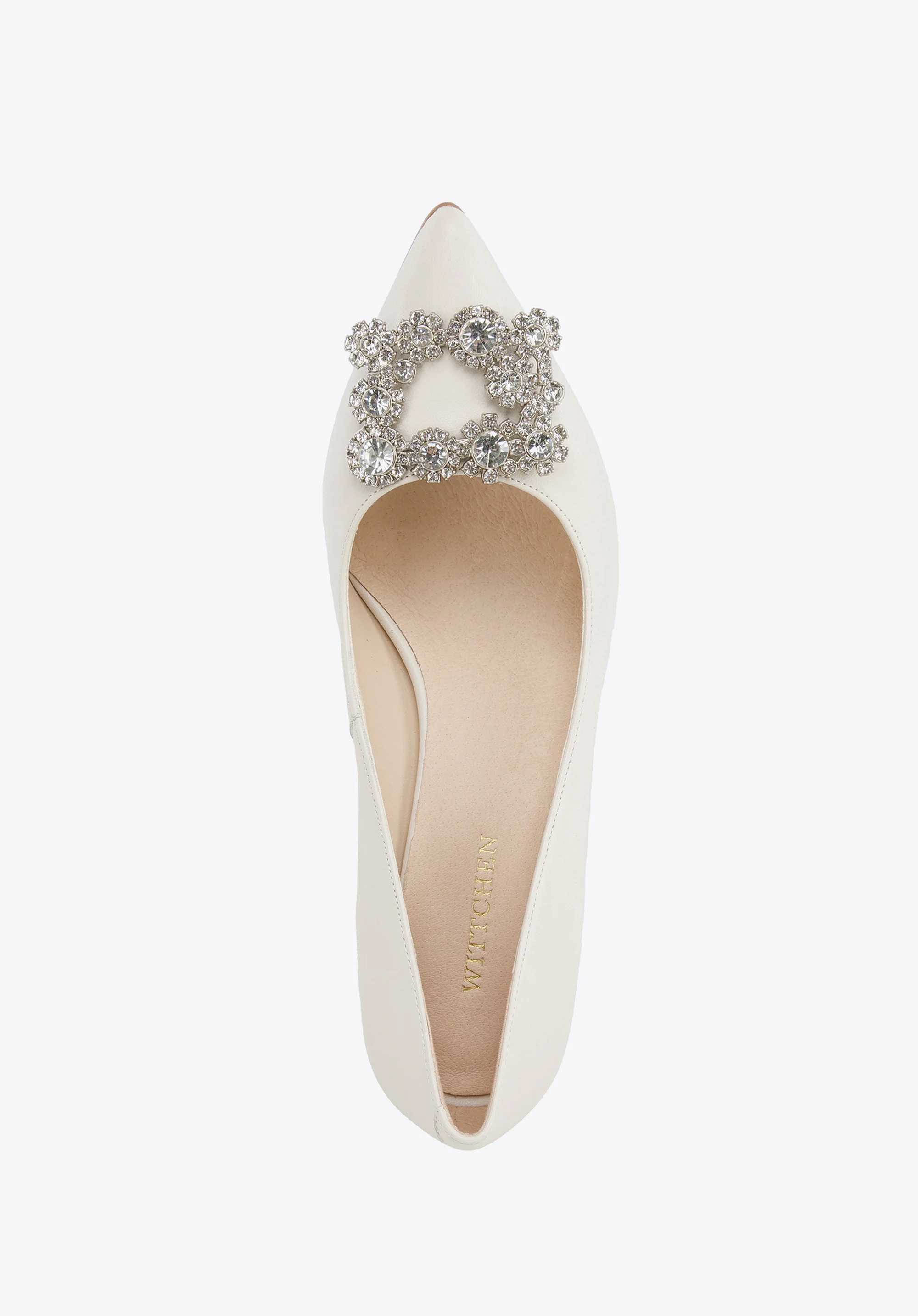 Szpilki skórzane z błyszczącą klamrą